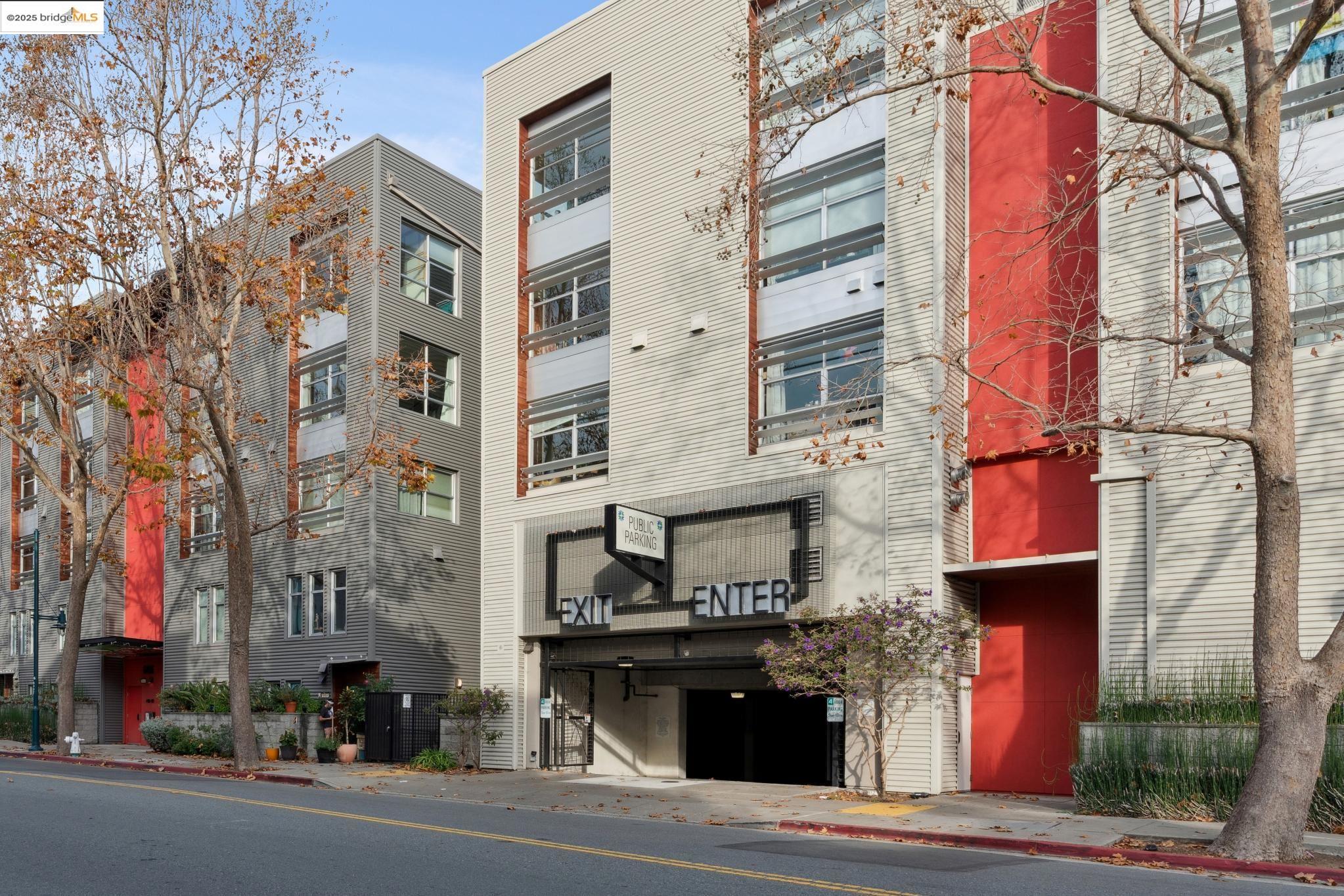 Detail Gallery Image 3 of 22 For 6466 Hollis Street #248,  Emeryville,  CA 94608 - 1 Beds | 1 Baths