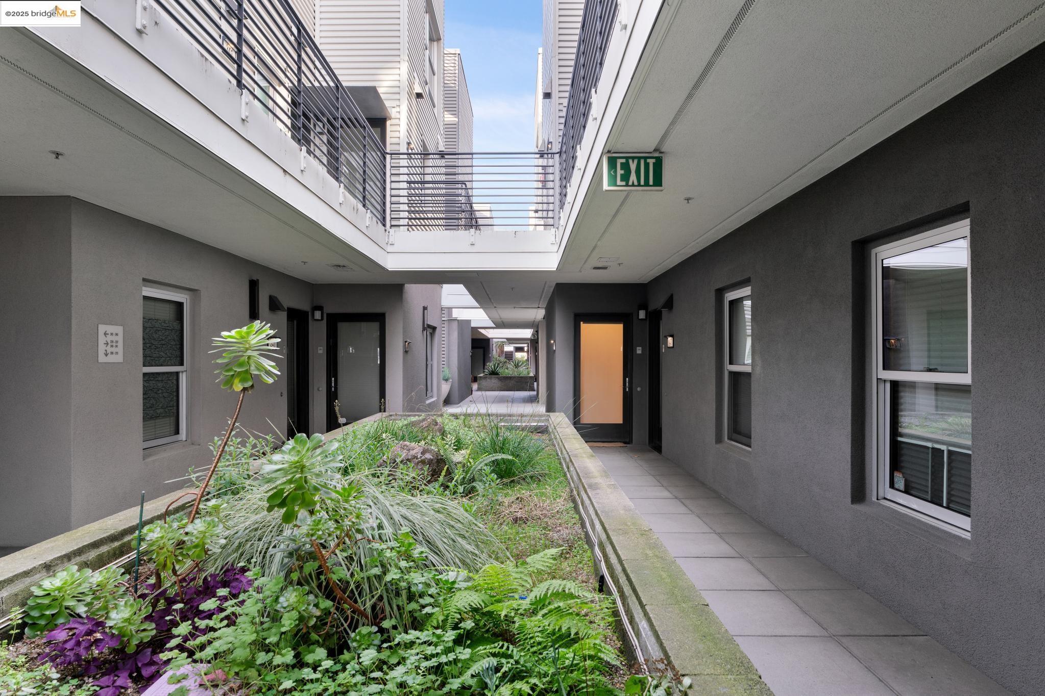 Detail Gallery Image 5 of 22 For 6466 Hollis Street #248,  Emeryville,  CA 94608 - 1 Beds | 1 Baths