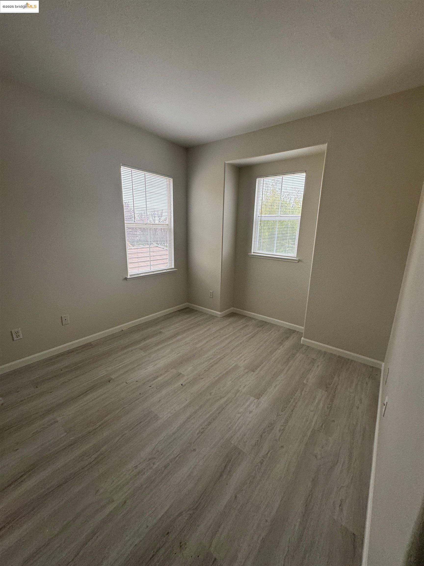 Detail Gallery Image 11 of 15 For 68 Lexington Ct, Brentwood,  CA 94513-4469 - 5 Beds | 2/1 Baths