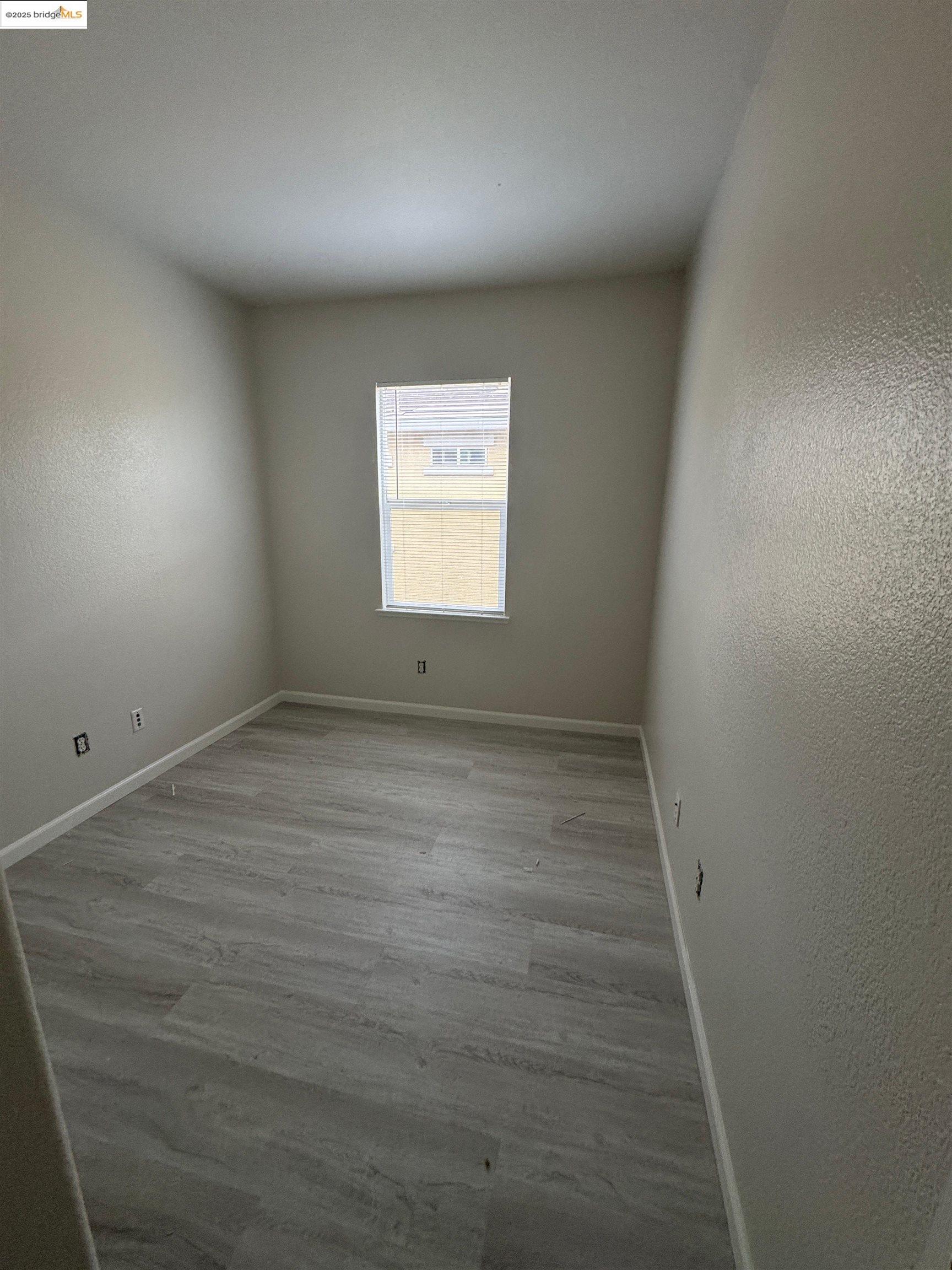 Detail Gallery Image 7 of 15 For 68 Lexington Ct, Brentwood,  CA 94513-4469 - 5 Beds | 2/1 Baths