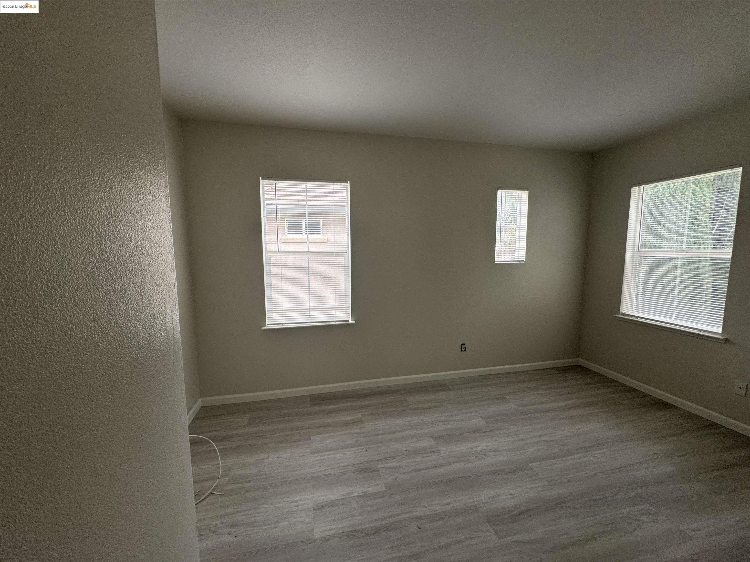 Detail Gallery Image 8 of 15 For 68 Lexington Ct, Brentwood,  CA 94513-4469 - 5 Beds | 2/1 Baths