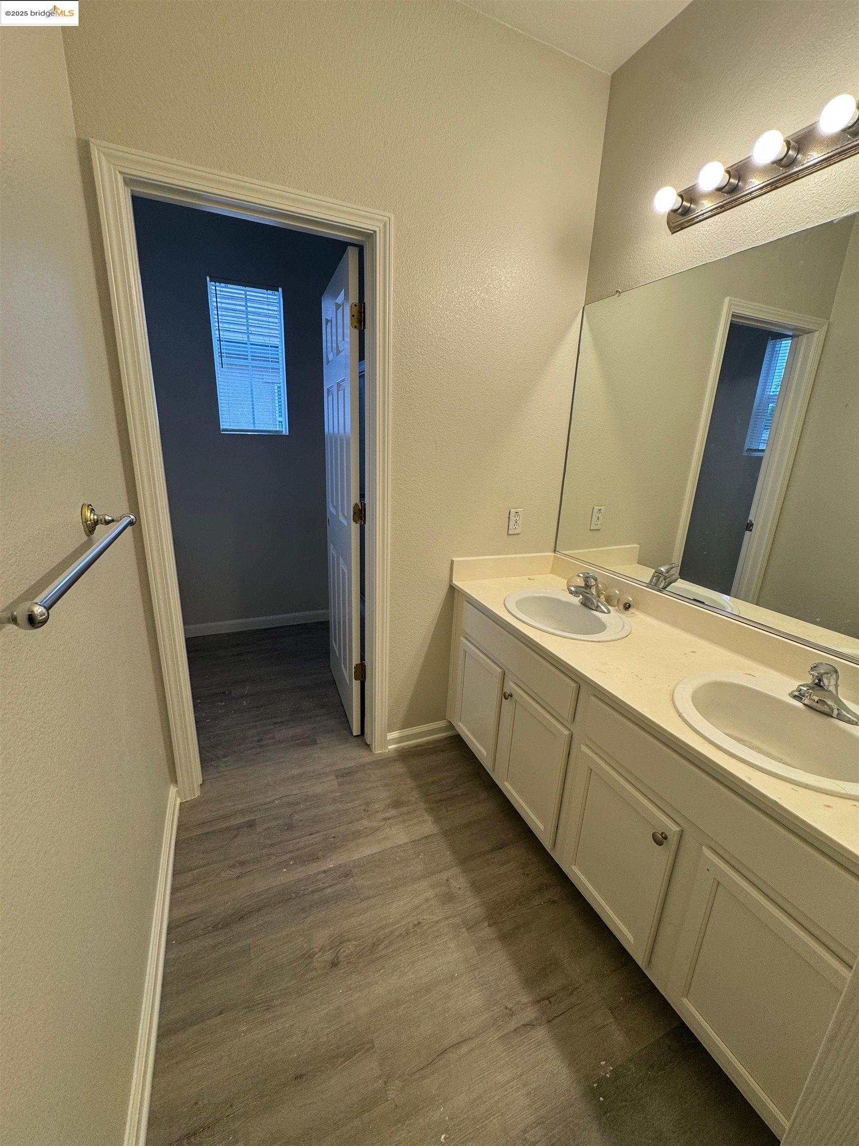 Detail Gallery Image 9 of 15 For 68 Lexington Ct, Brentwood,  CA 94513-4469 - 5 Beds | 2/1 Baths