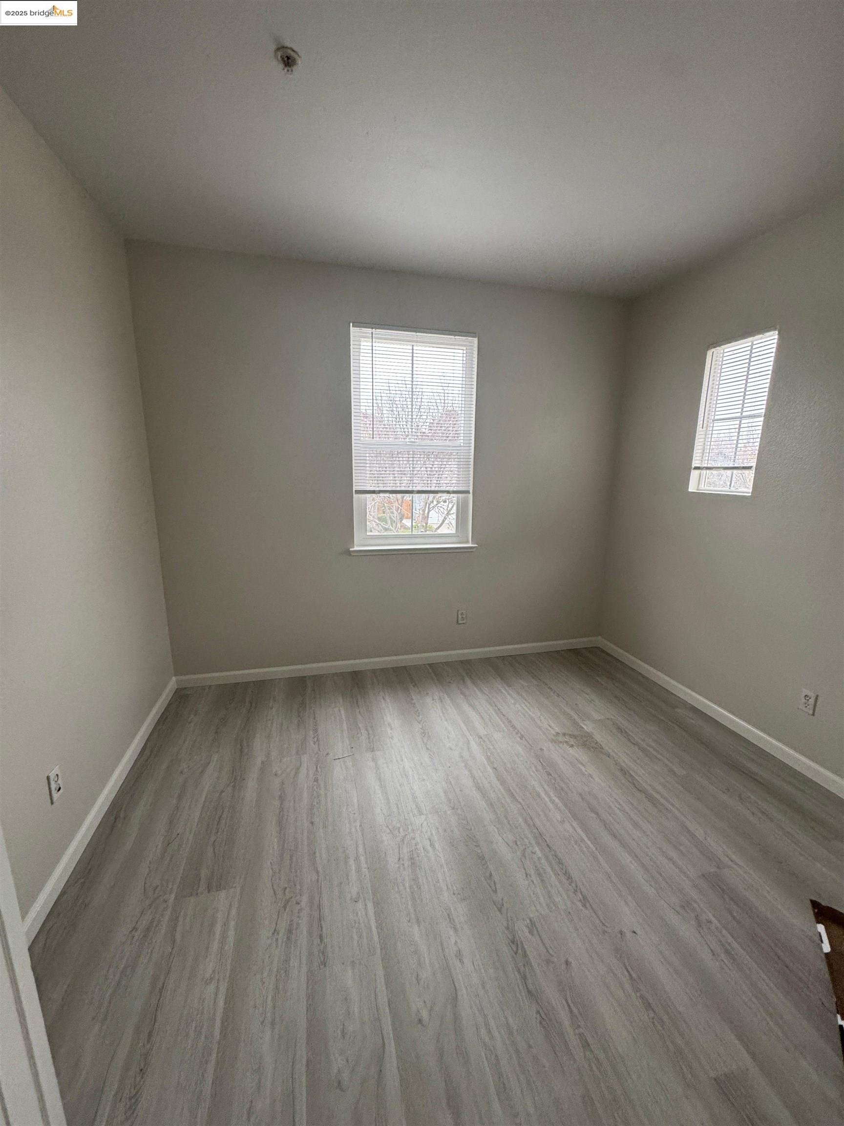 Detail Gallery Image 10 of 15 For 68 Lexington Ct, Brentwood,  CA 94513-4469 - 5 Beds | 2/1 Baths