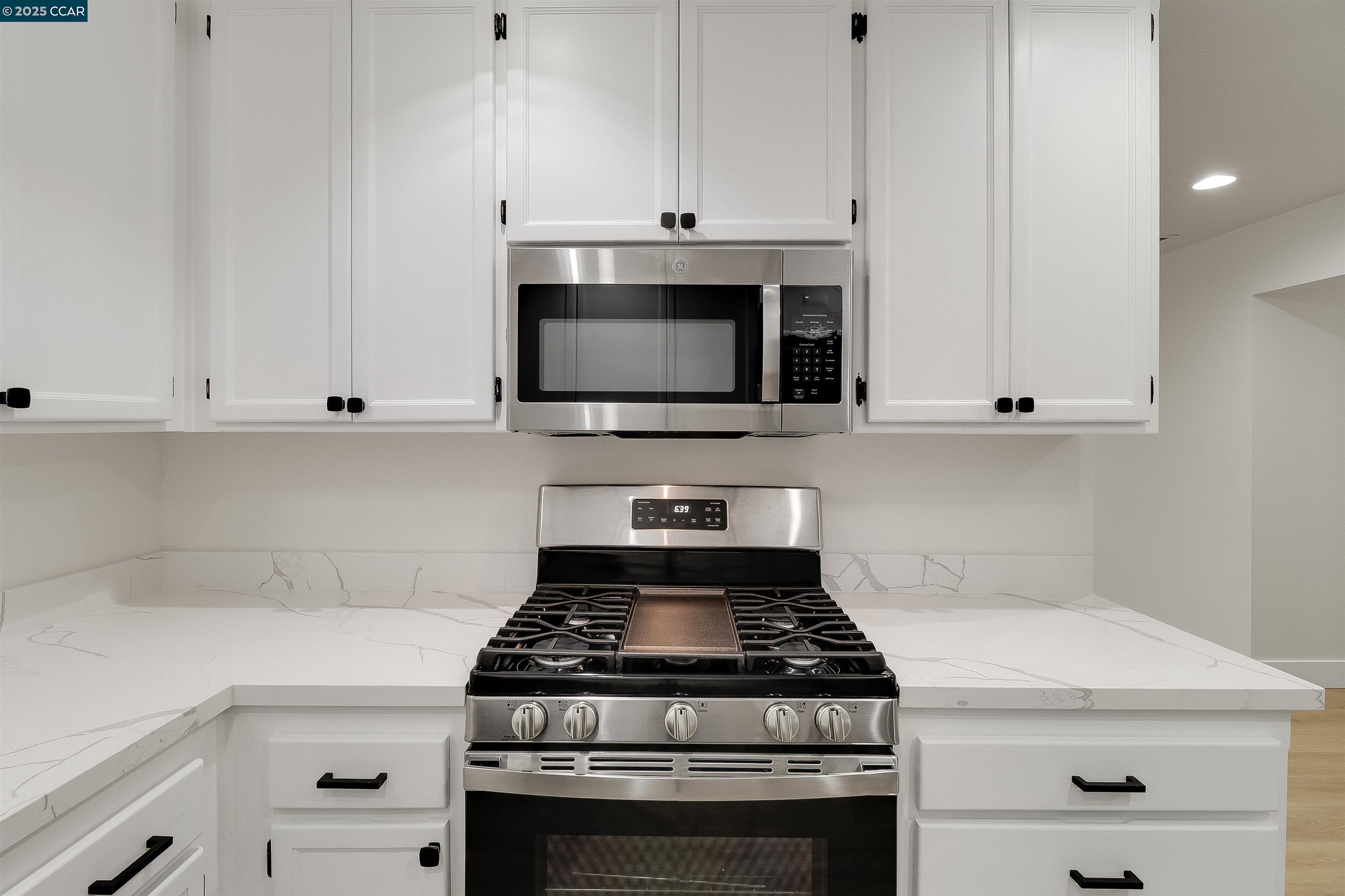 Detail Gallery Image 14 of 34 For 1863 San Clemente St, Fairfield,  CA 94533 - 3 Beds | 2 Baths