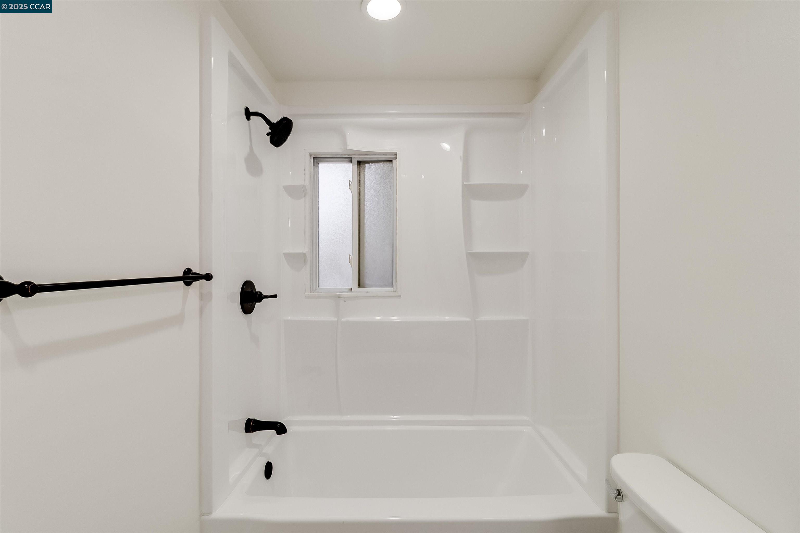 Detail Gallery Image 21 of 34 For 1863 San Clemente St, Fairfield,  CA 94533 - 3 Beds | 2 Baths