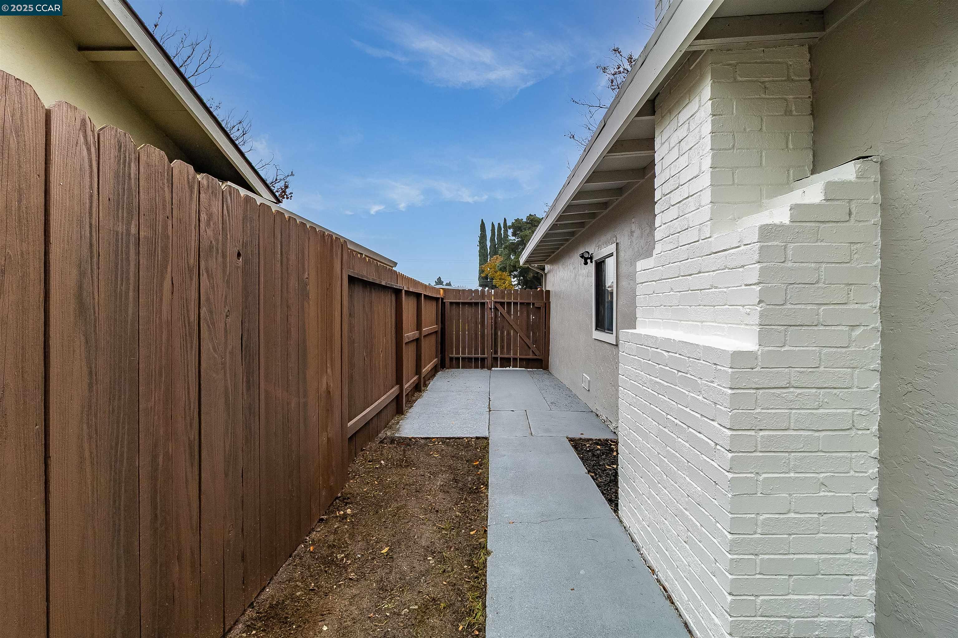 Detail Gallery Image 33 of 34 For 1863 San Clemente St, Fairfield,  CA 94533 - 3 Beds | 2 Baths
