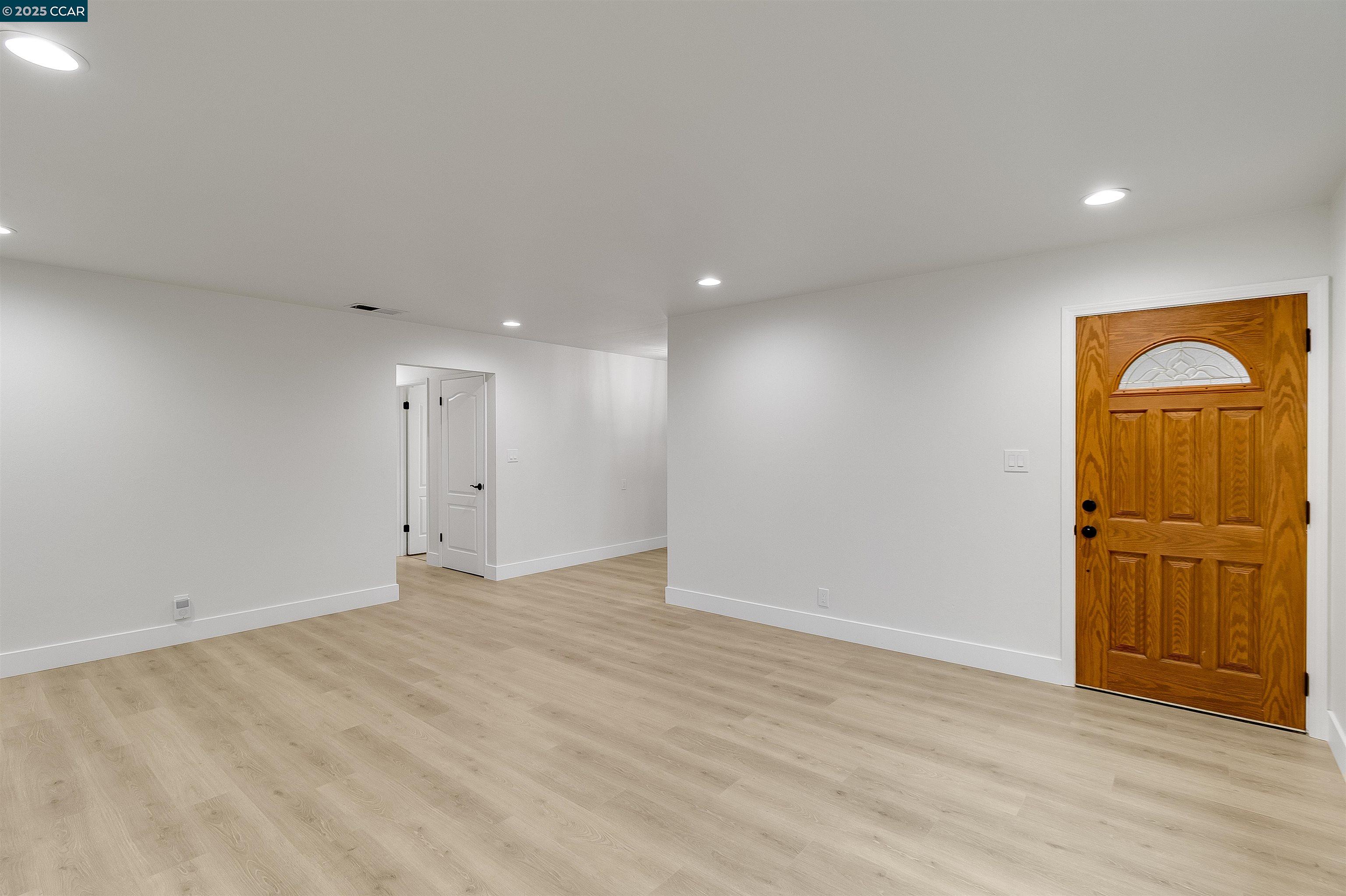 Detail Gallery Image 6 of 34 For 1863 San Clemente St, Fairfield,  CA 94533 - 3 Beds | 2 Baths