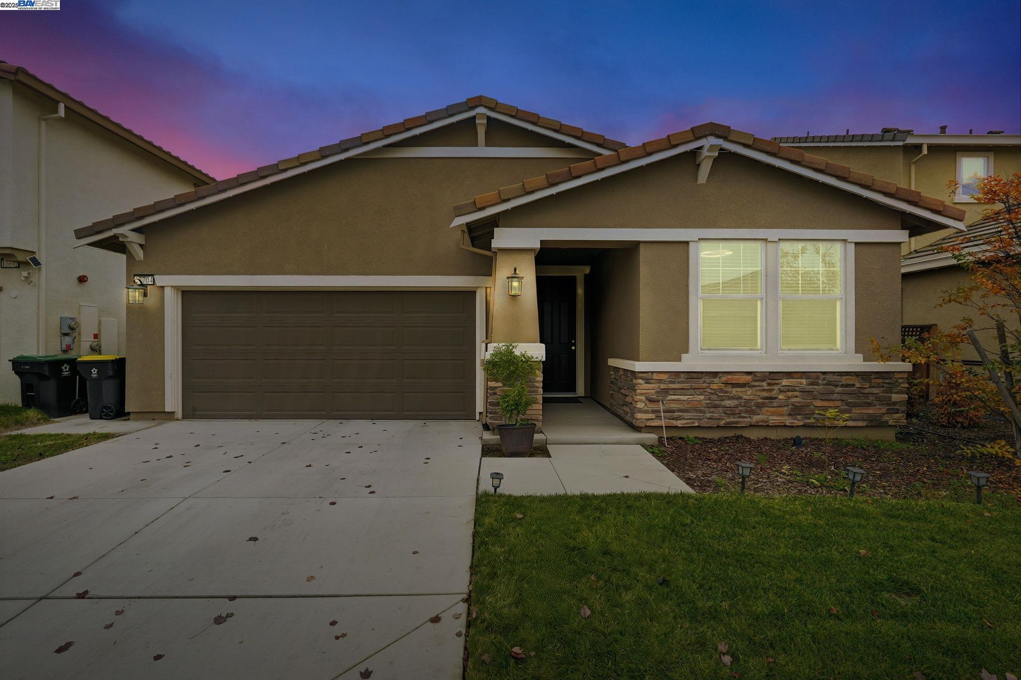 Front Image Thumbnail for BE41119354