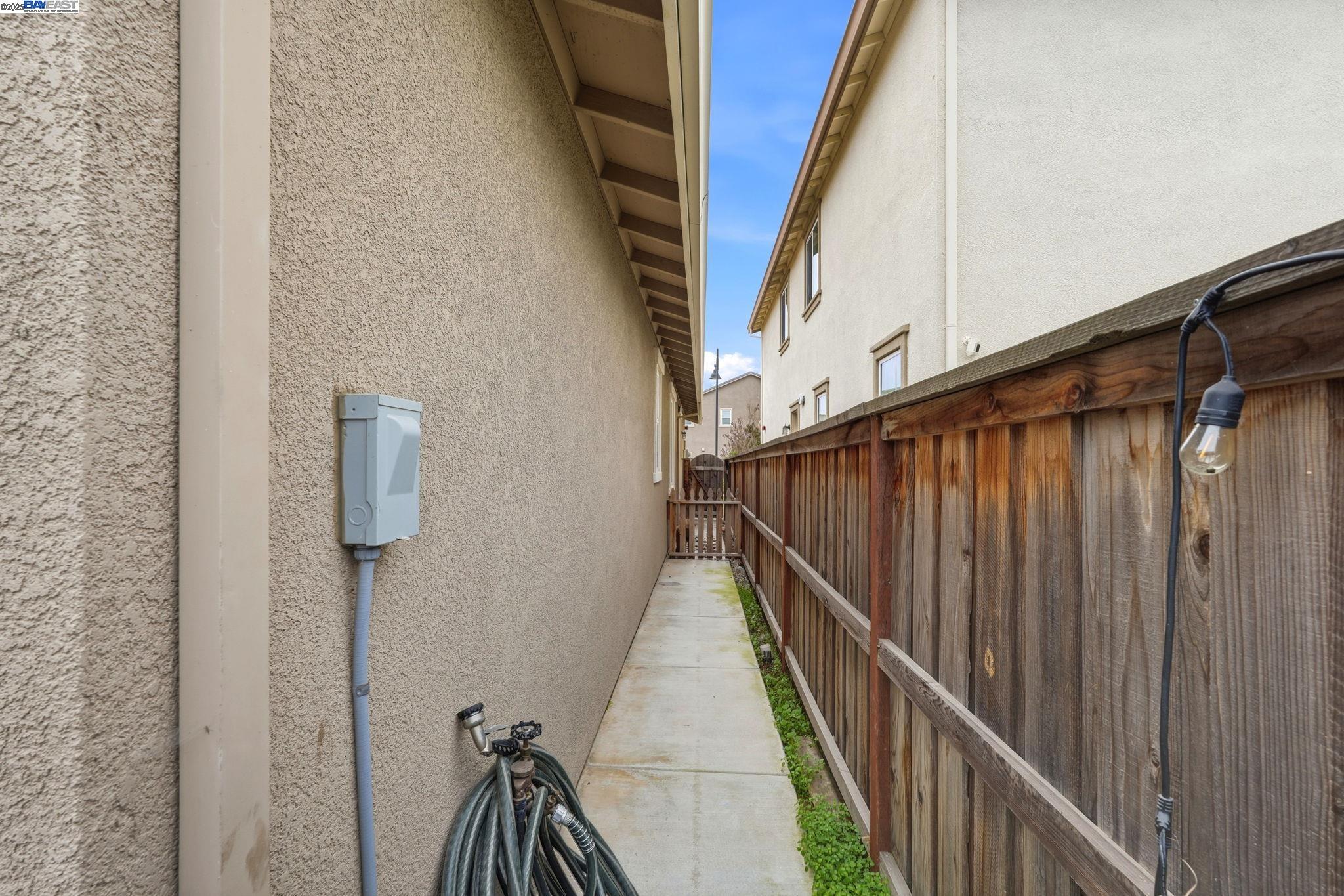 Detail Gallery Image 35 of 40 For 17704 Choate St, Lathrop,  CA 95330 - 3 Beds | 2 Baths