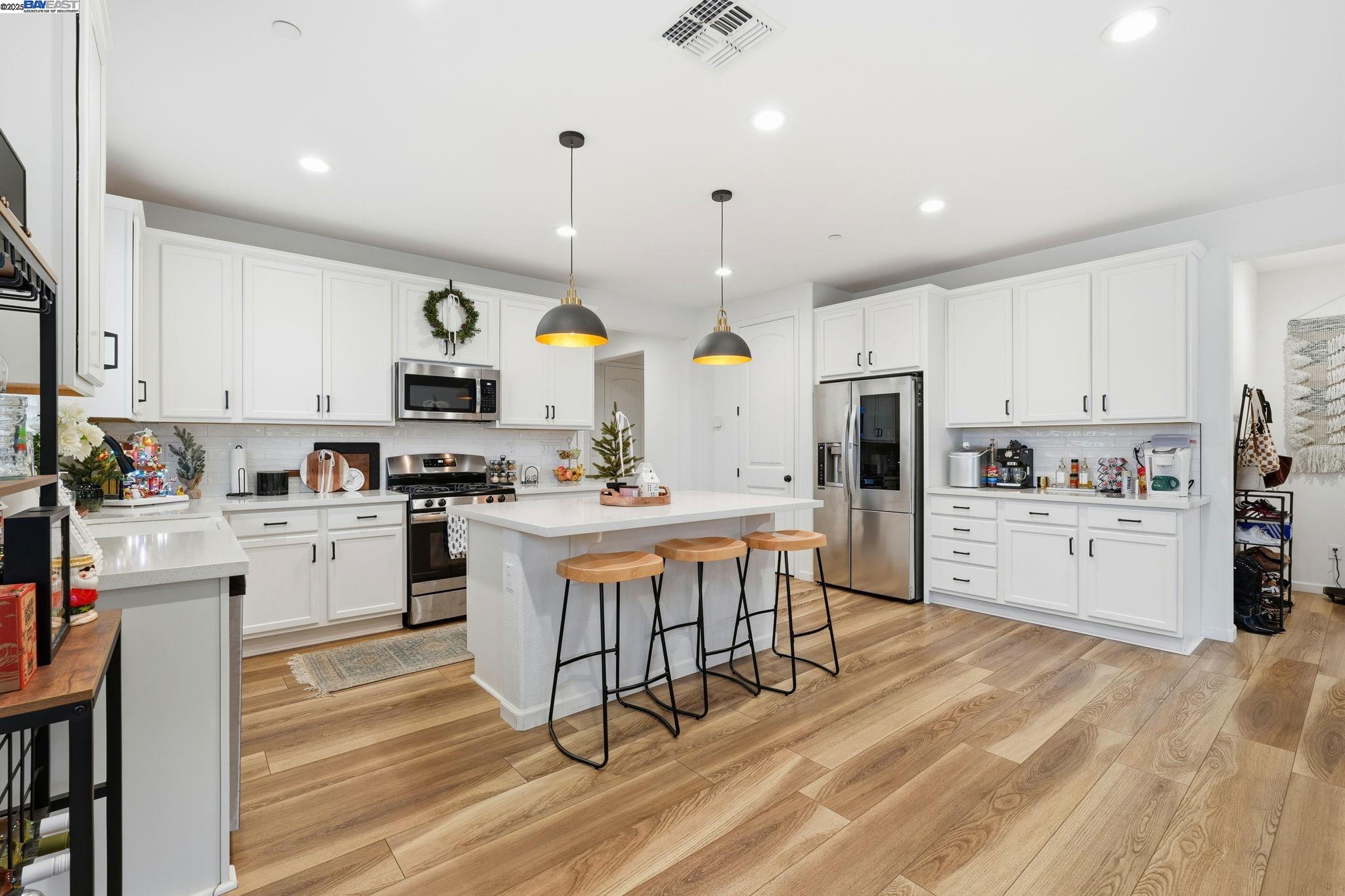 Detail Gallery Image 9 of 40 For 17704 Choate St, Lathrop,  CA 95330 - 3 Beds | 2 Baths