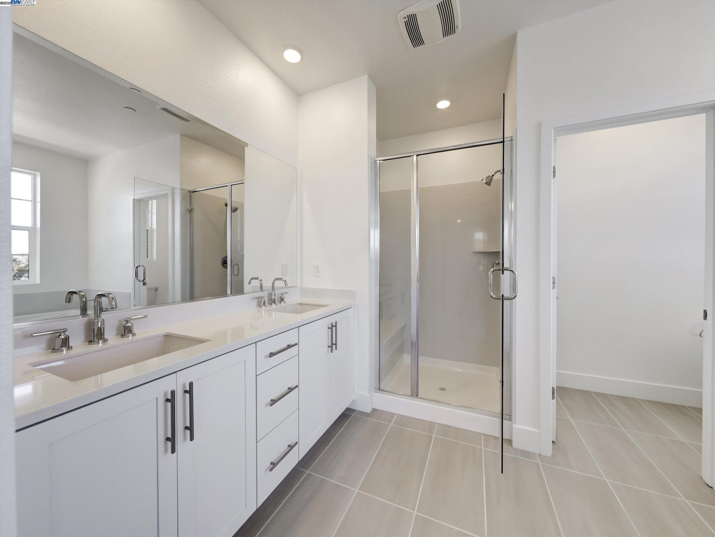 Detail Gallery Image 11 of 15 For 159 Quiancy Terrance, Fremont,  CA 94536 - 4 Beds | 3 Baths