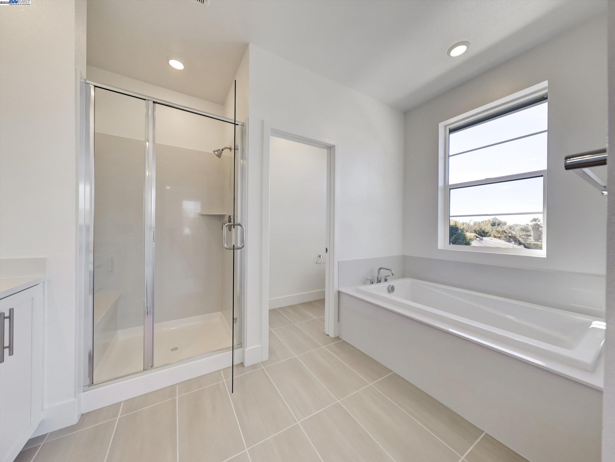 Detail Gallery Image 12 of 15 For 159 Quiancy Terrance, Fremont,  CA 94536 - 4 Beds | 3 Baths