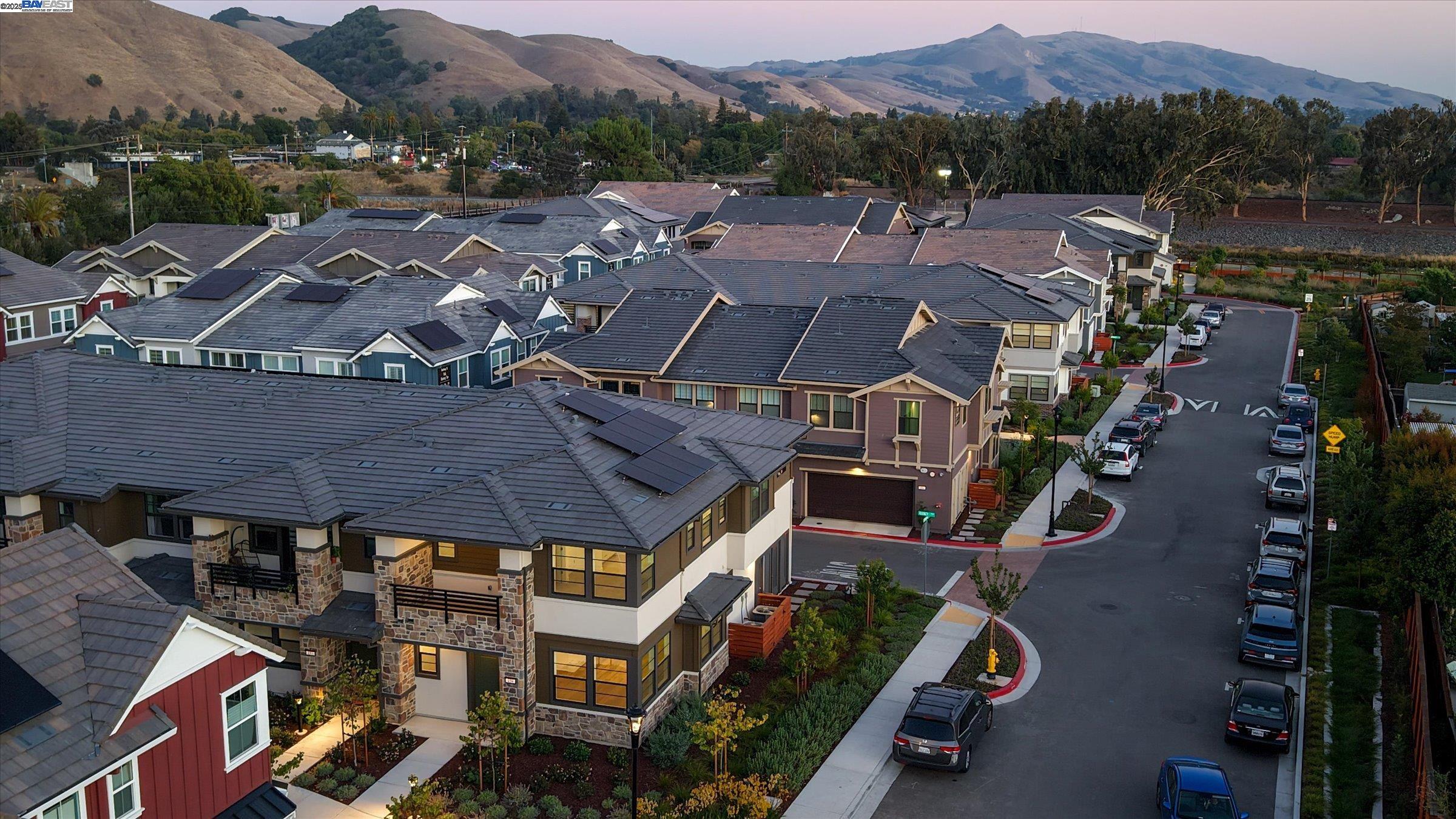 Detail Gallery Image 5 of 15 For 159 Quiancy Terrance, Fremont,  CA 94536 - 4 Beds | 3 Baths