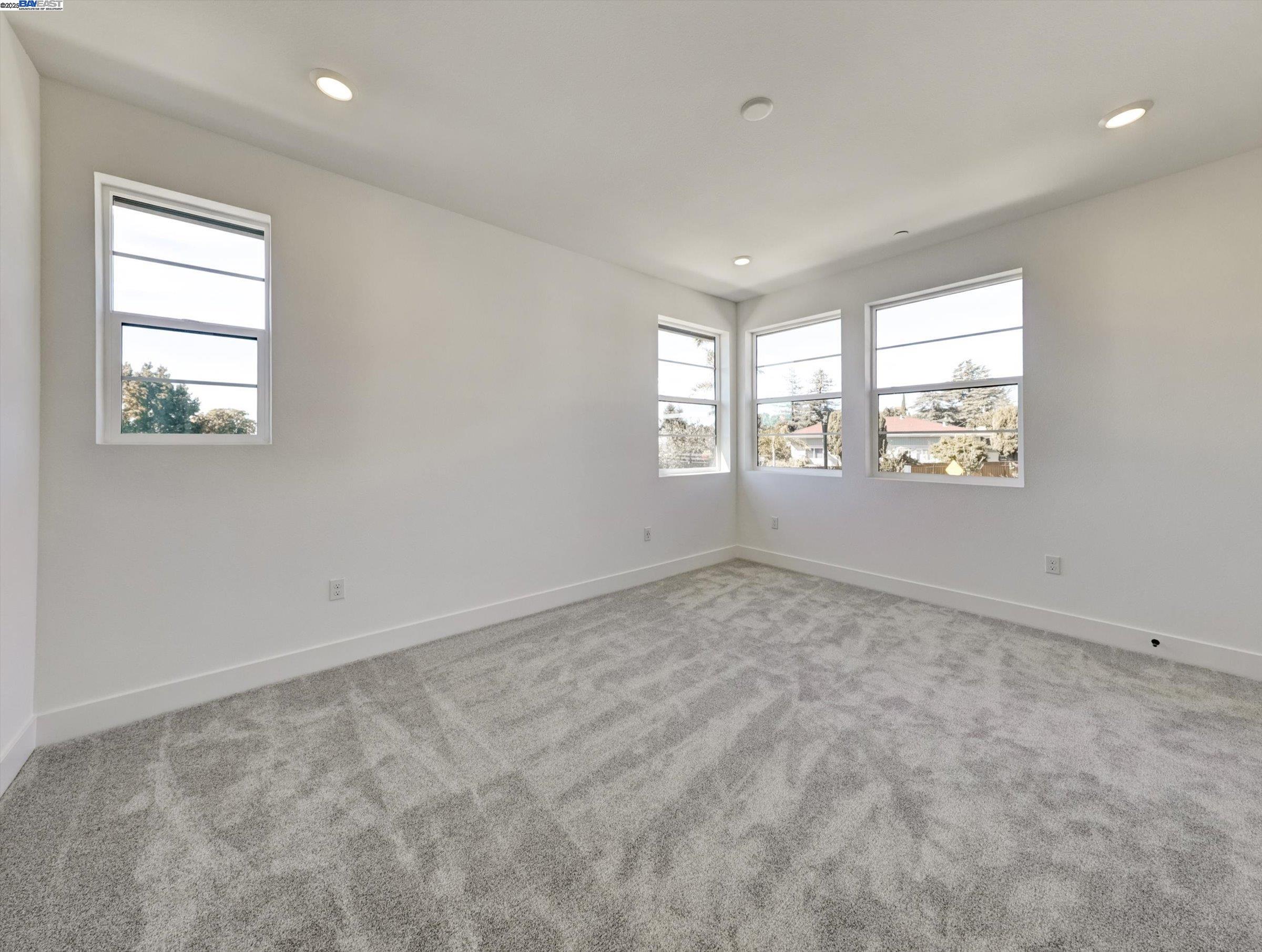 Detail Gallery Image 9 of 15 For 159 Quiancy Terrance, Fremont,  CA 94536 - 4 Beds | 3 Baths