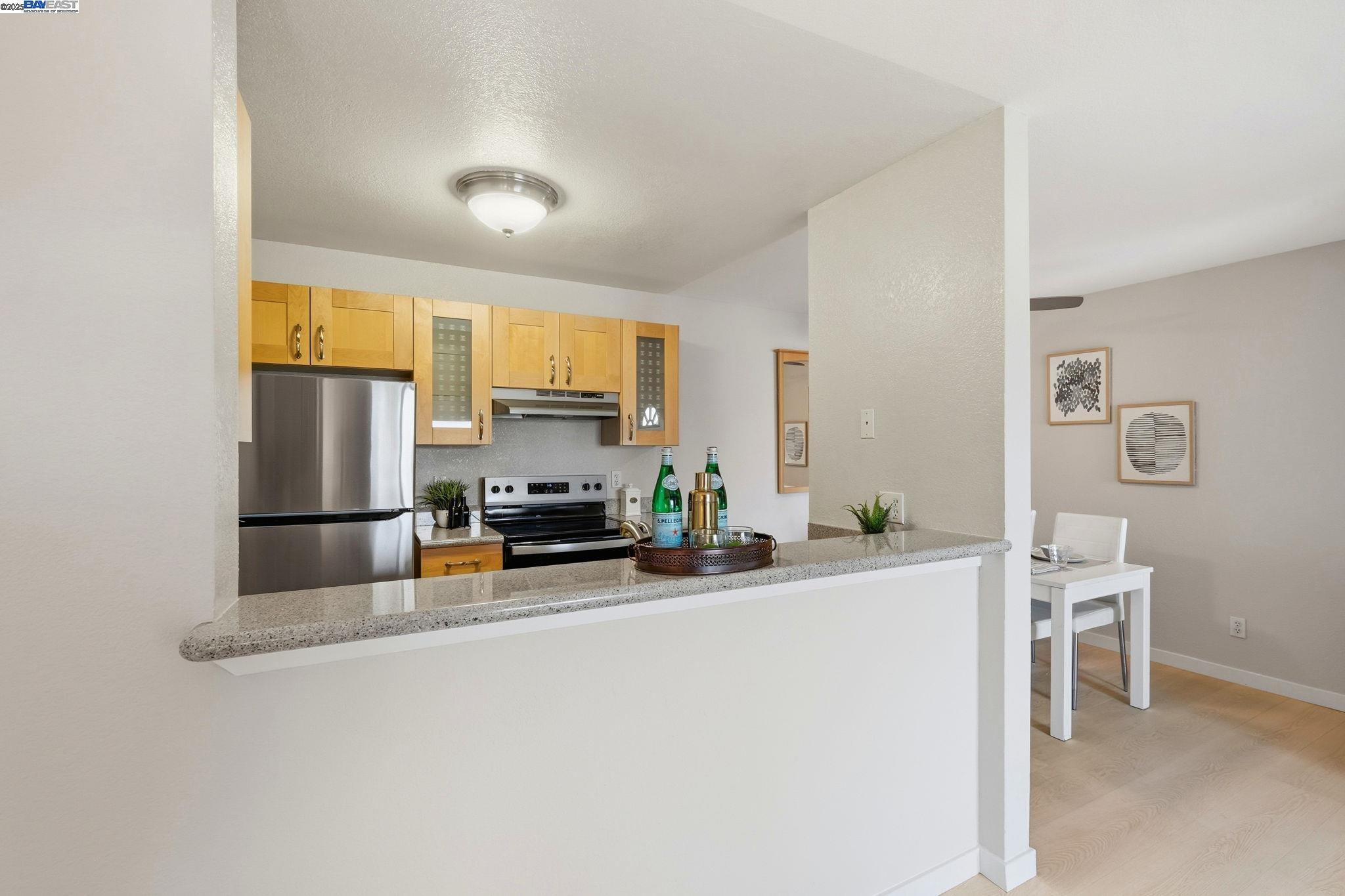 Detail Gallery Image 13 of 32 For 4064 Abbey Ter #217,  Fremont,  CA 94536 - 2 Beds | 1 Baths