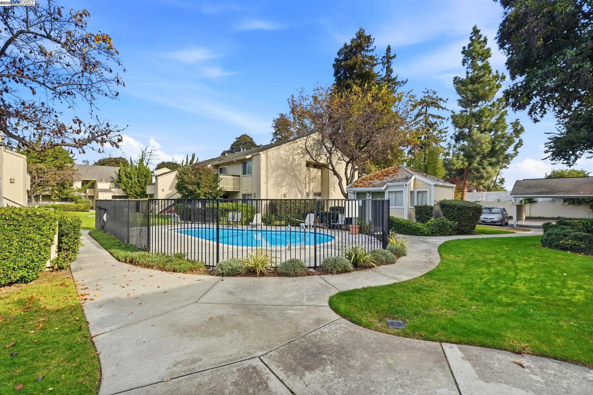 Detail Gallery Image 30 of 32 For 4064 Abbey Ter #217,  Fremont,  CA 94536 - 2 Beds | 1 Baths