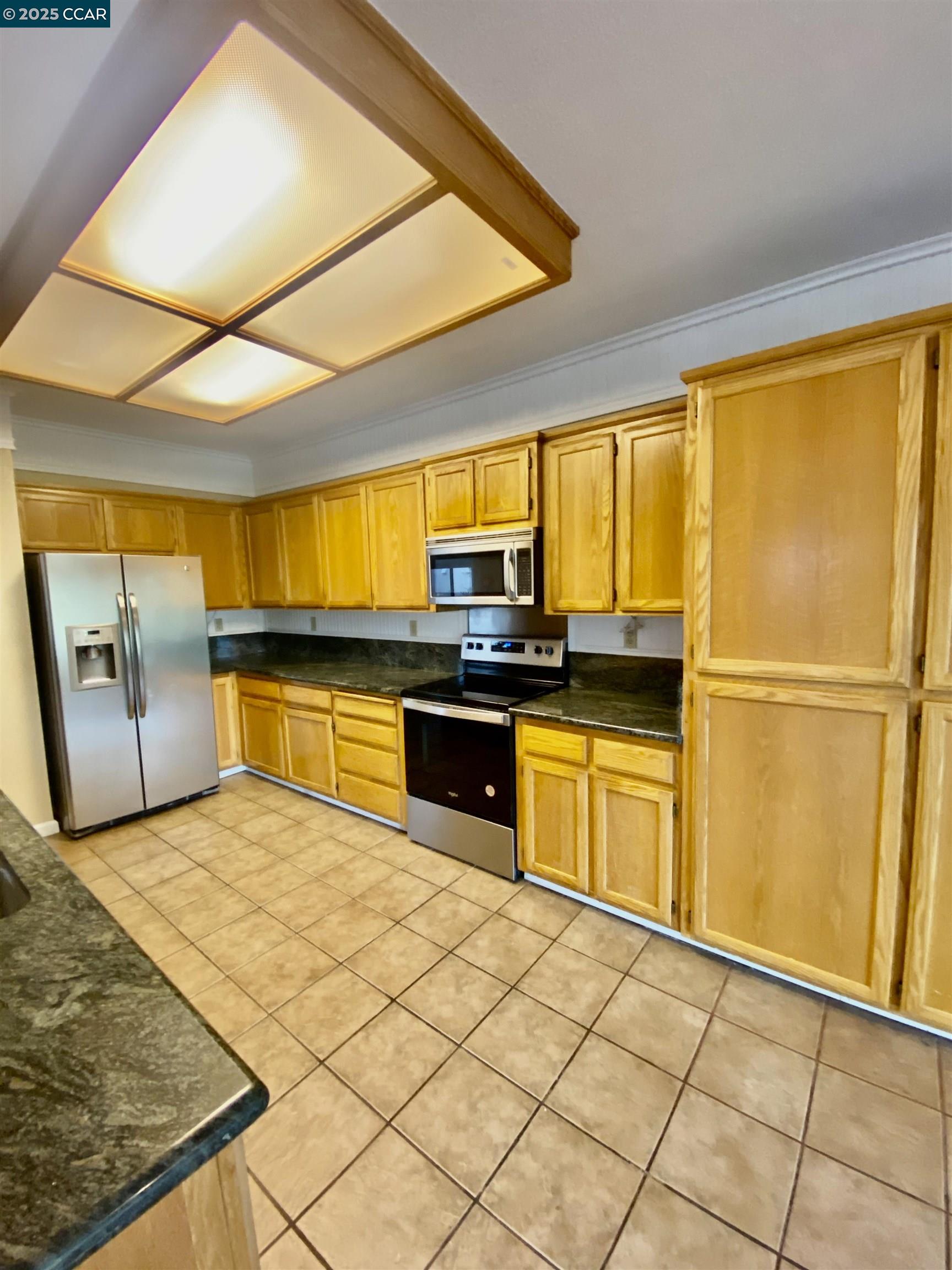 Detail Gallery Image 6 of 15 For Canyon Lakes Dr, San Ramon,  CA 94582 - 4 Beds | 2/1 Baths