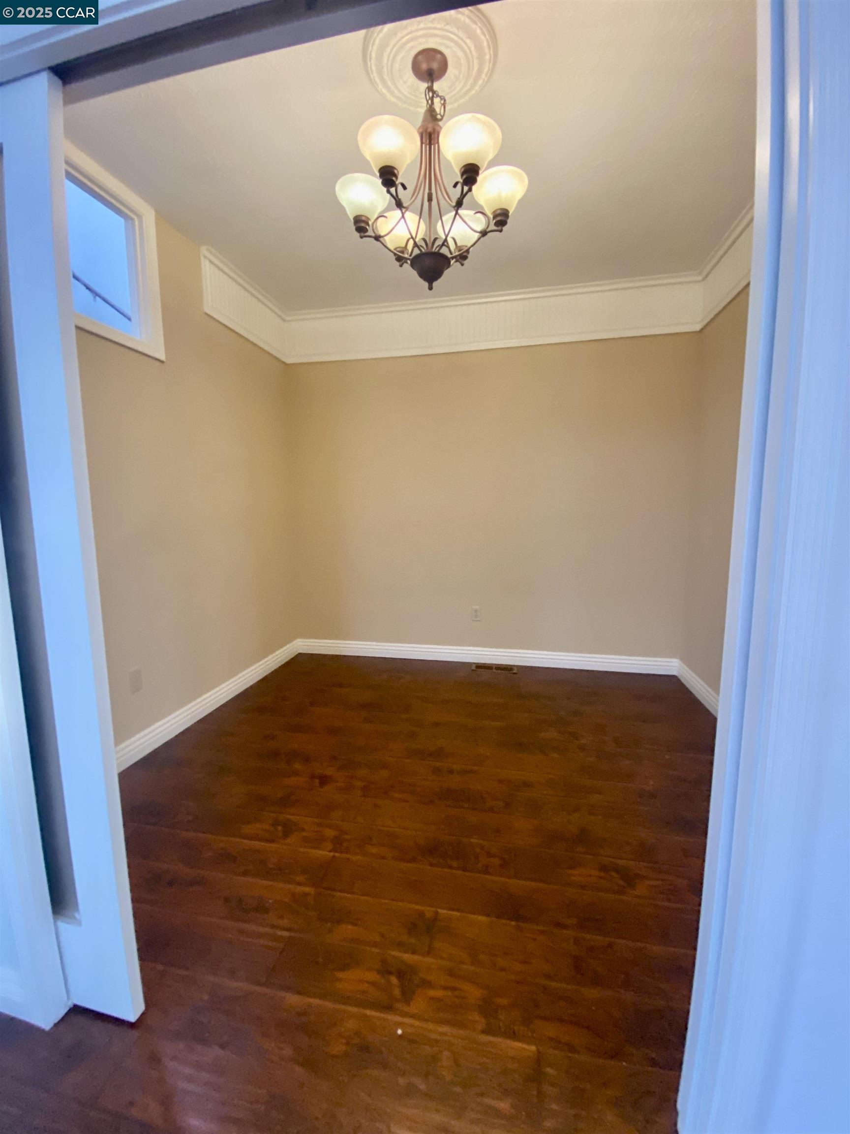 Detail Gallery Image 8 of 15 For Canyon Lakes Dr, San Ramon,  CA 94582 - 4 Beds | 2/1 Baths