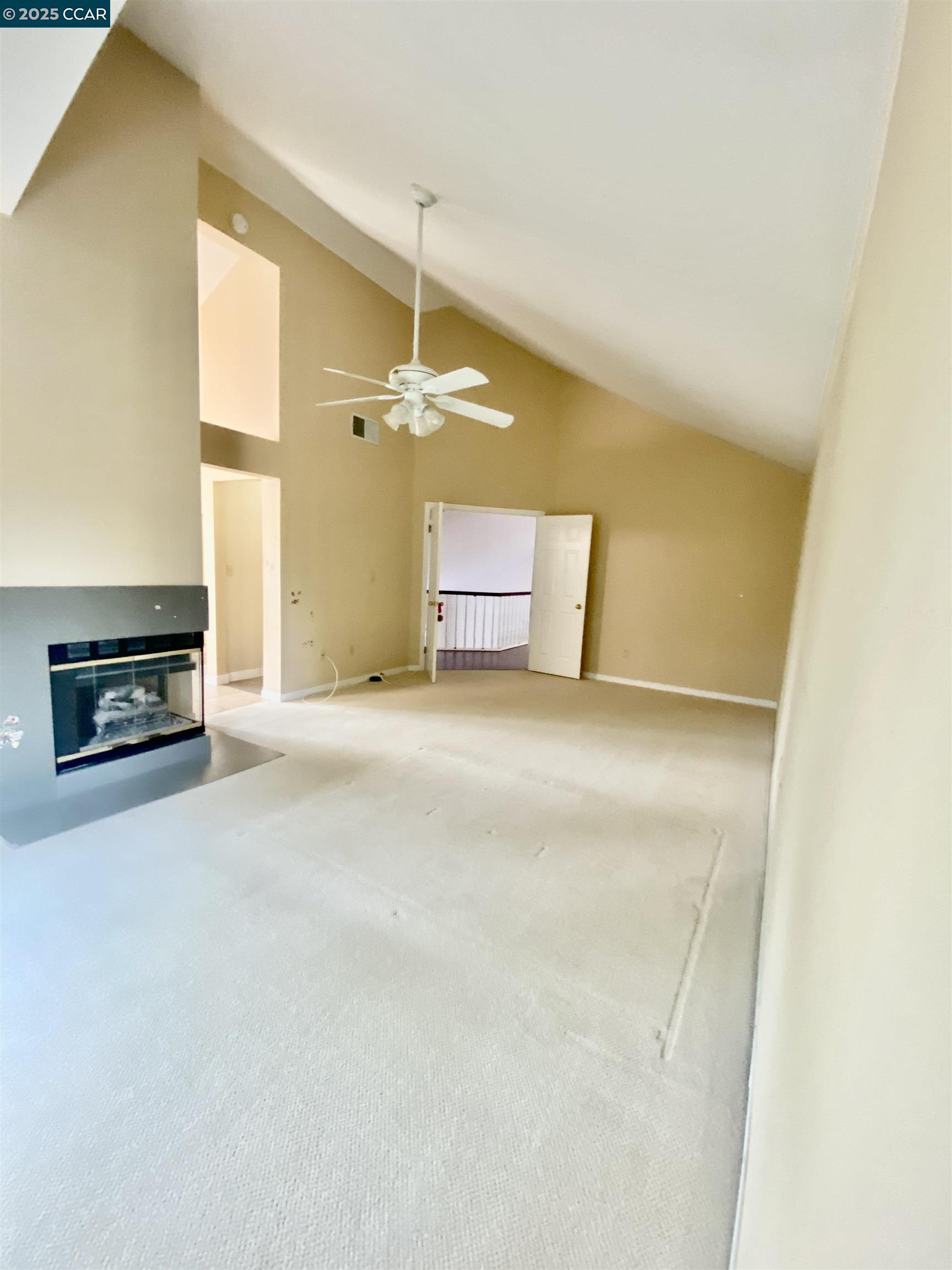 Detail Gallery Image 9 of 15 For Canyon Lakes Dr, San Ramon,  CA 94582 - 4 Beds | 2/1 Baths