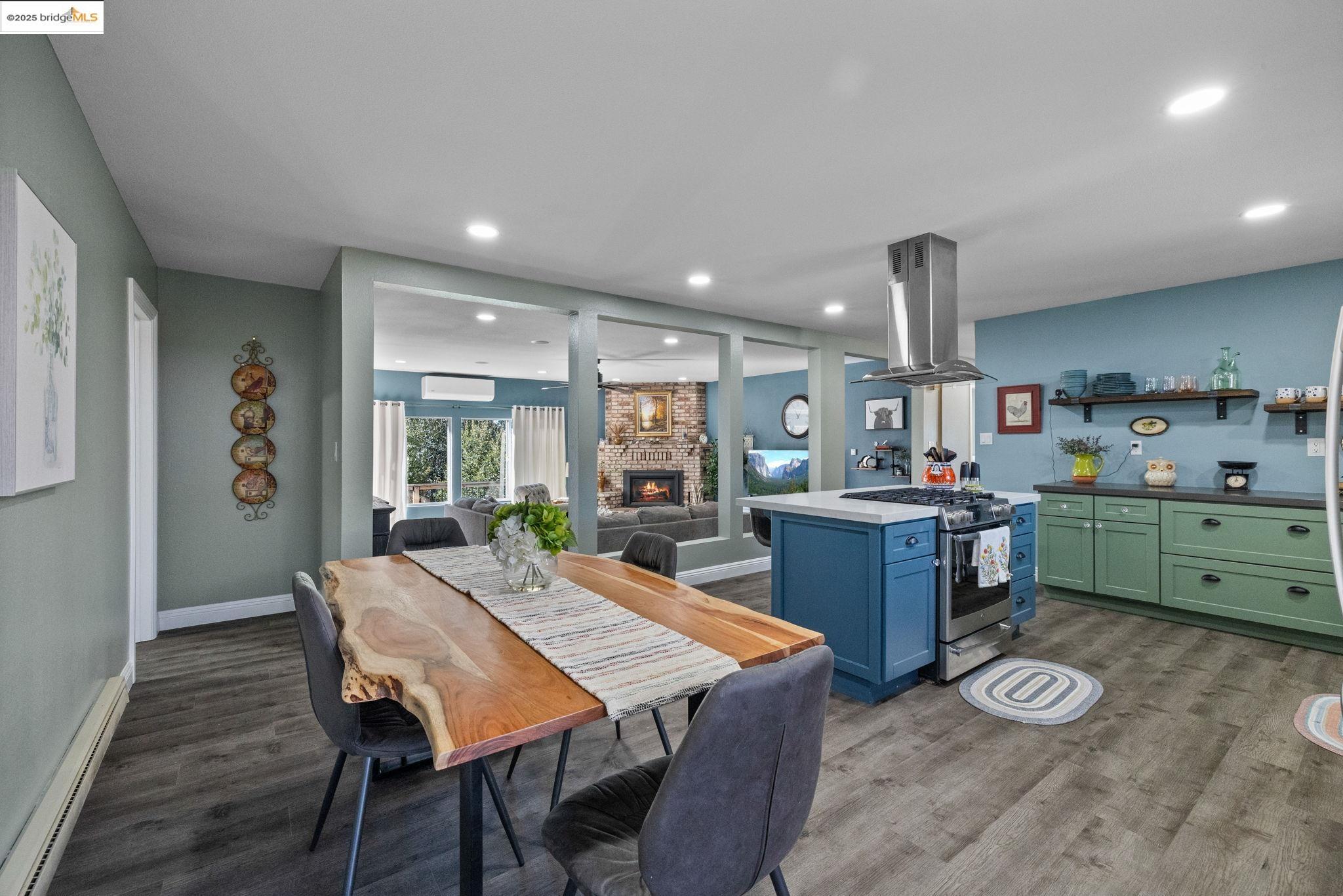 Detail Gallery Image 11 of 50 For 20330 Westview Dr, Tuolumne,  CA 95379 - 4 Beds | 2 Baths