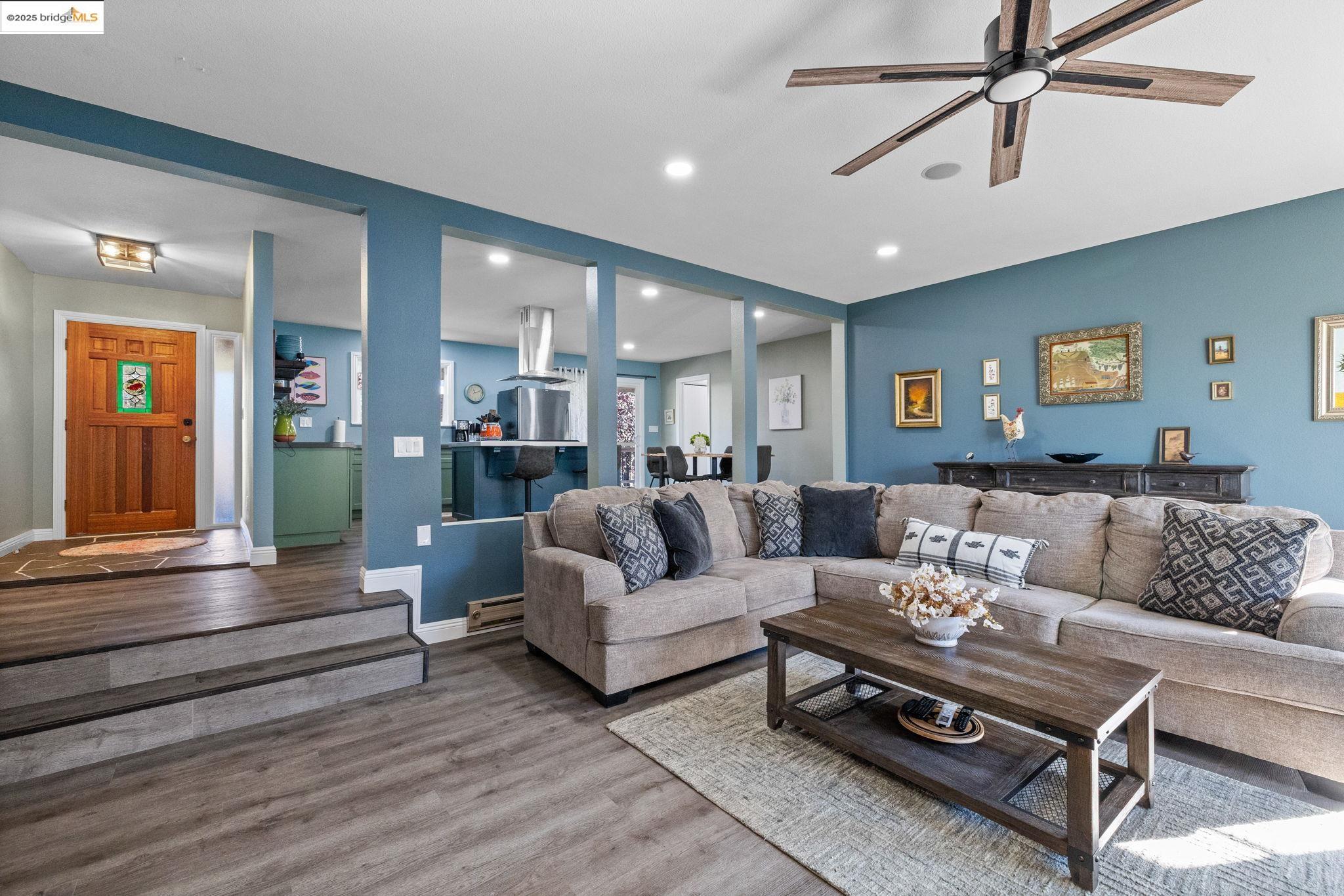 Detail Gallery Image 7 of 50 For 20330 Westview Dr, Tuolumne,  CA 95379 - 4 Beds | 2 Baths