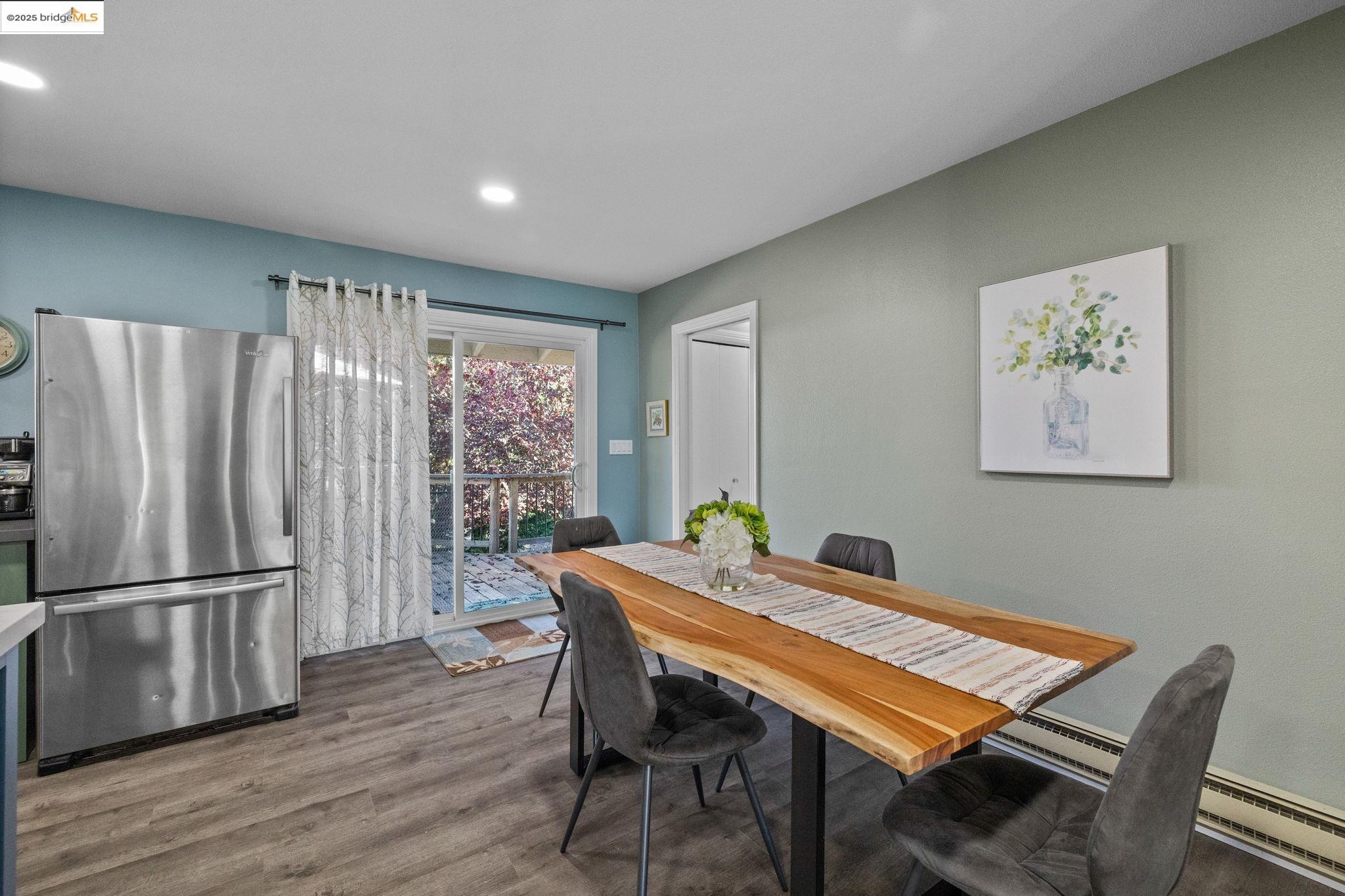 Detail Gallery Image 10 of 50 For 20330 Westview Dr, Tuolumne,  CA 95379 - 4 Beds | 2 Baths