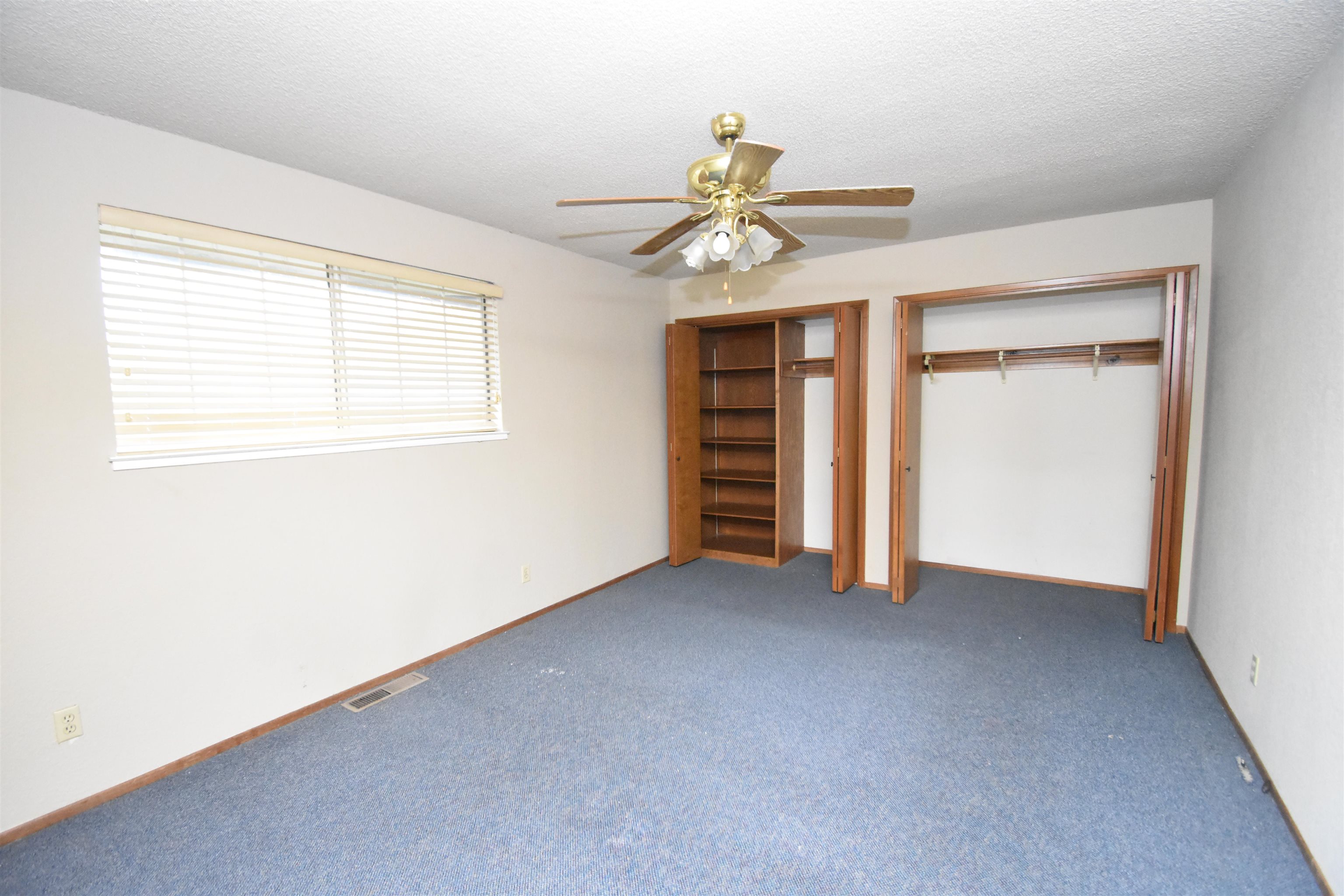 Detail Gallery Image 13 of 25 For 123 S Washington Ave, Manteca,  CA 95336 - 3 Beds | 3 Baths