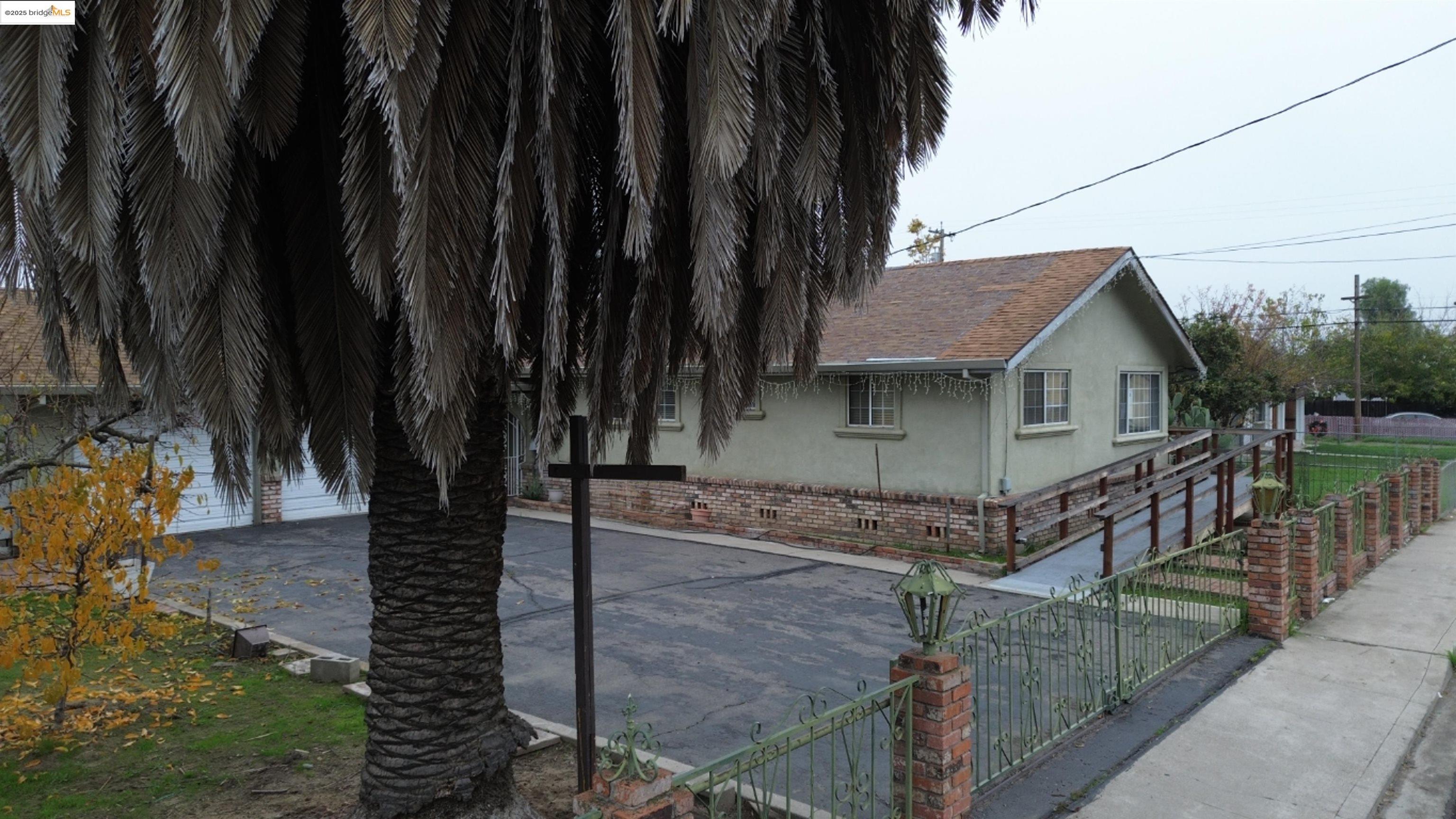 Detail Gallery Image 18 of 18 For 123 S Washington Ave, Manteca,  CA 95336 - 3 Beds | 3 Baths