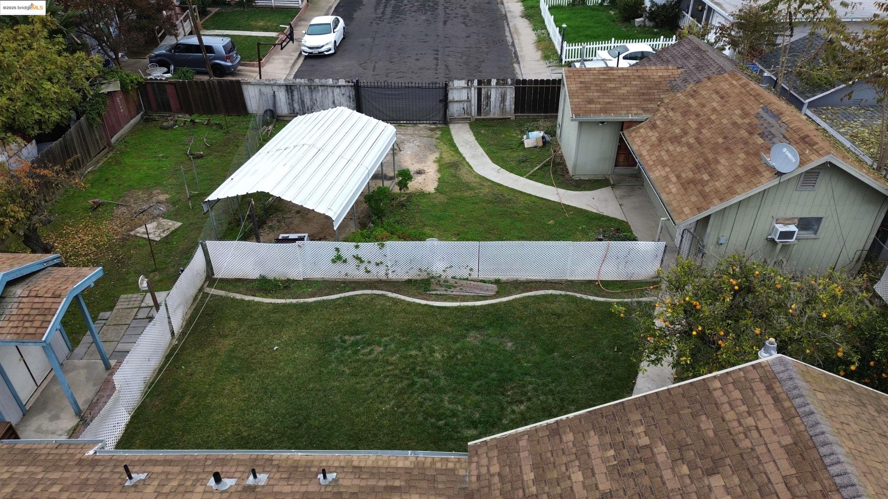 Detail Gallery Image 5 of 18 For 123 S Washington Ave, Manteca,  CA 95336 - 3 Beds | 3 Baths