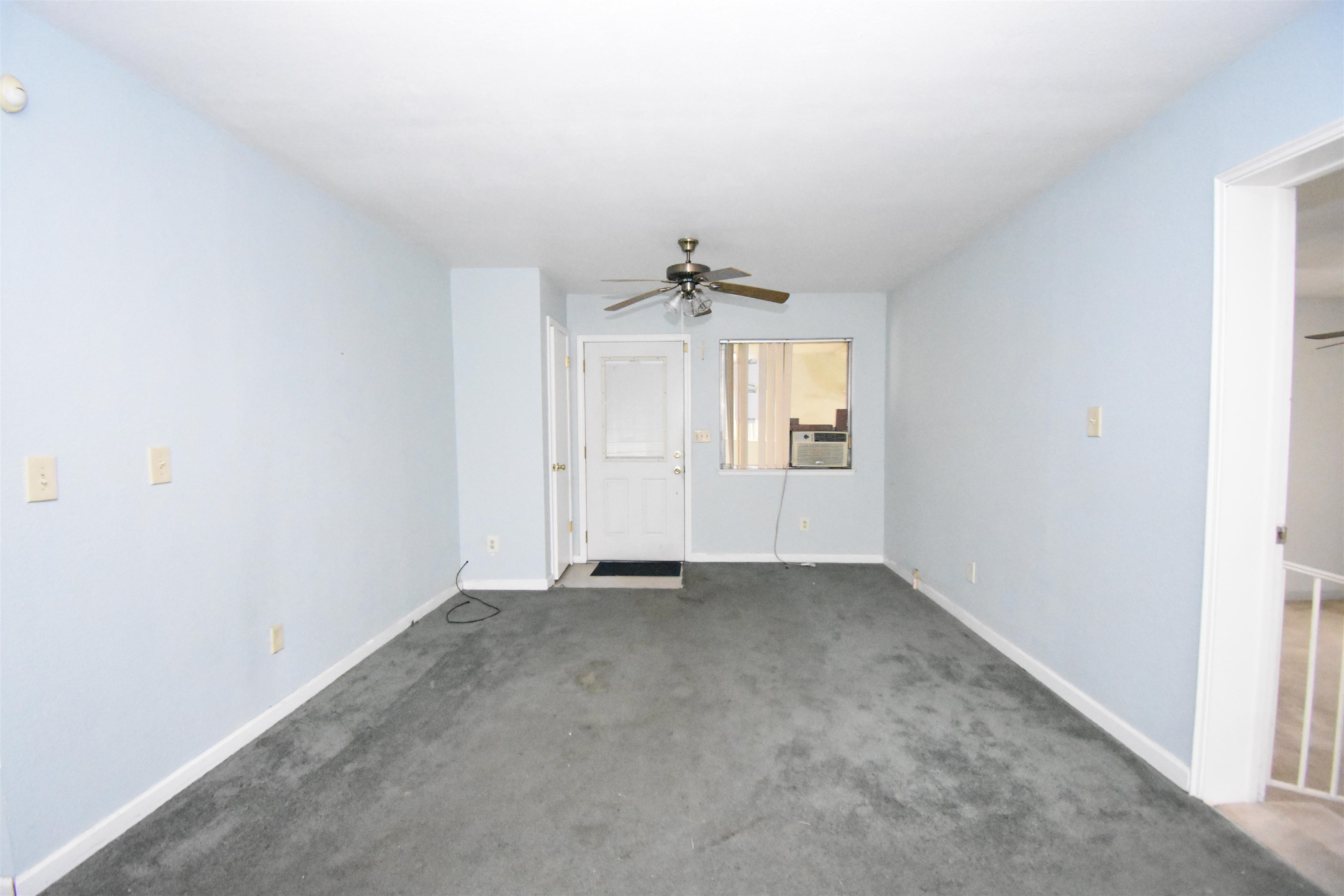 Detail Gallery Image 9 of 25 For 123 S Washington Ave, Manteca,  CA 95336 - 3 Beds | 3 Baths