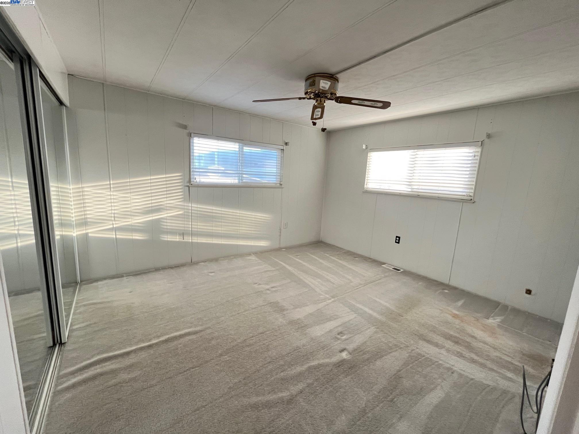 Detail Gallery Image 12 of 24 For 4141 Deep Creek Rd. #180,  Fremont,  CA 94555 - 2 Beds | 1/1 Baths