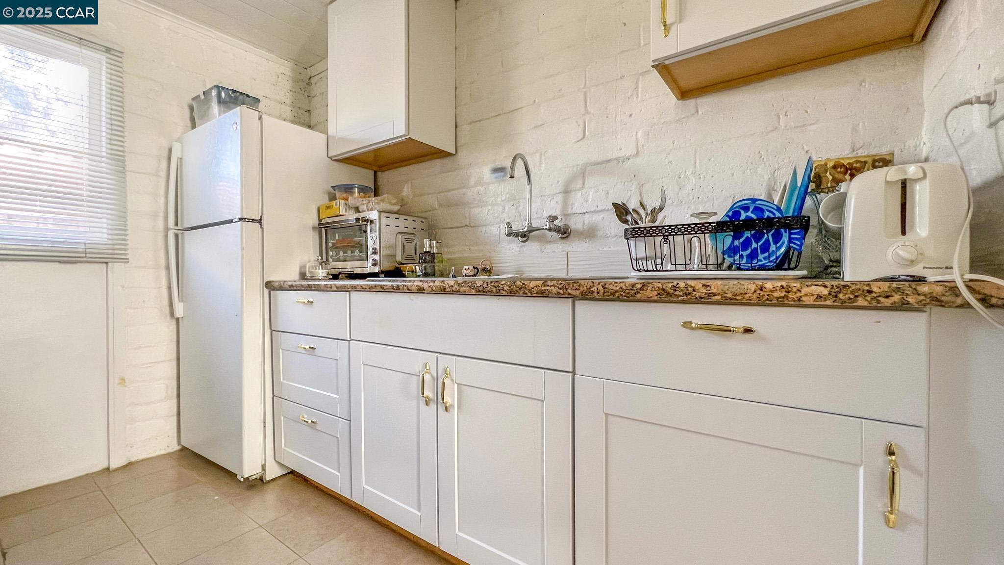 Detail Gallery Image 15 of 31 For 2947 Concord Blvd, Concord,  CA 94519 - 2 Beds | 2 Baths