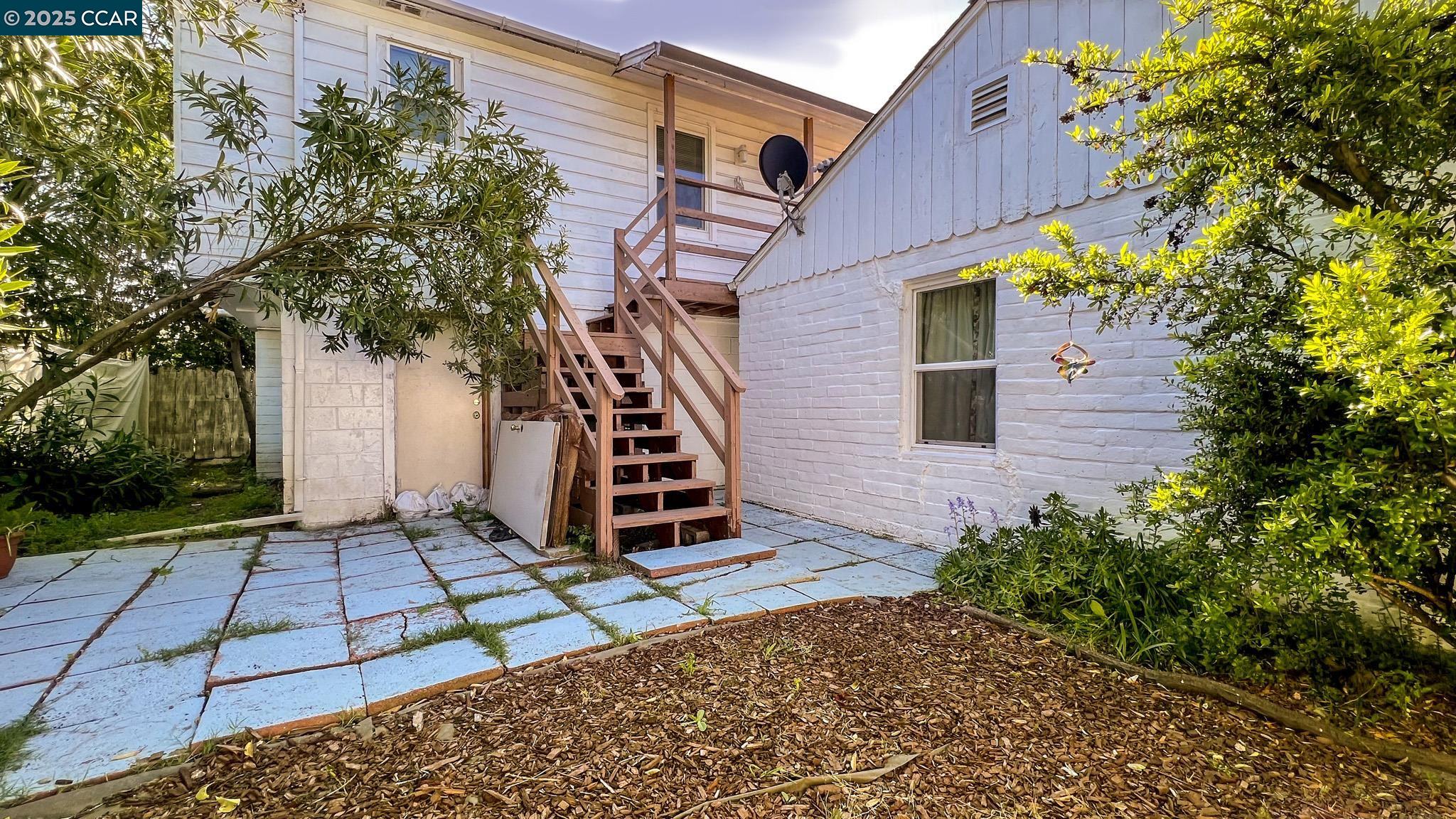 Detail Gallery Image 18 of 31 For 2947 Concord Blvd, Concord,  CA 94519 - 2 Beds | 2 Baths