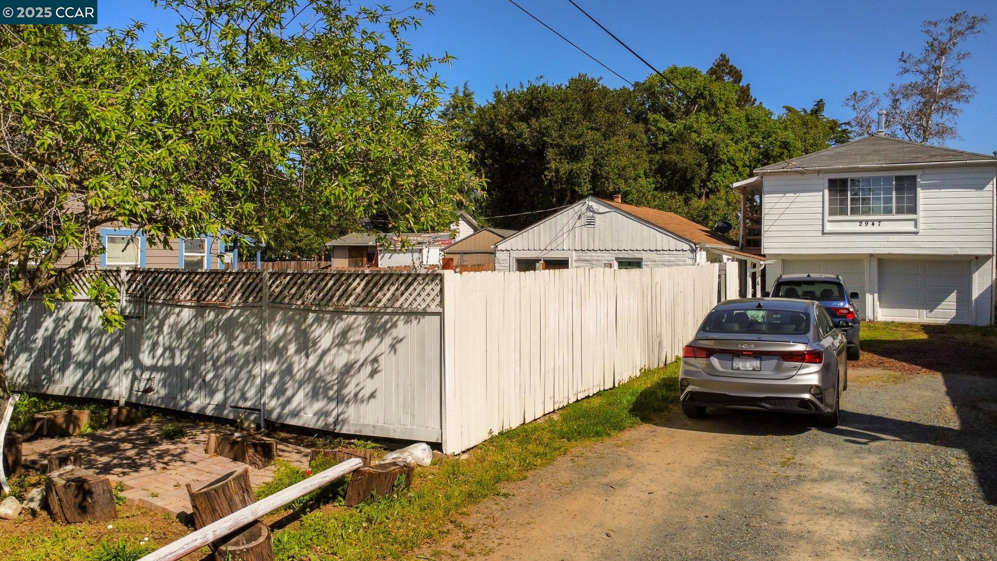 Detail Gallery Image 30 of 31 For 2947 Concord Blvd, Concord,  CA 94519 - 2 Beds | 2 Baths
