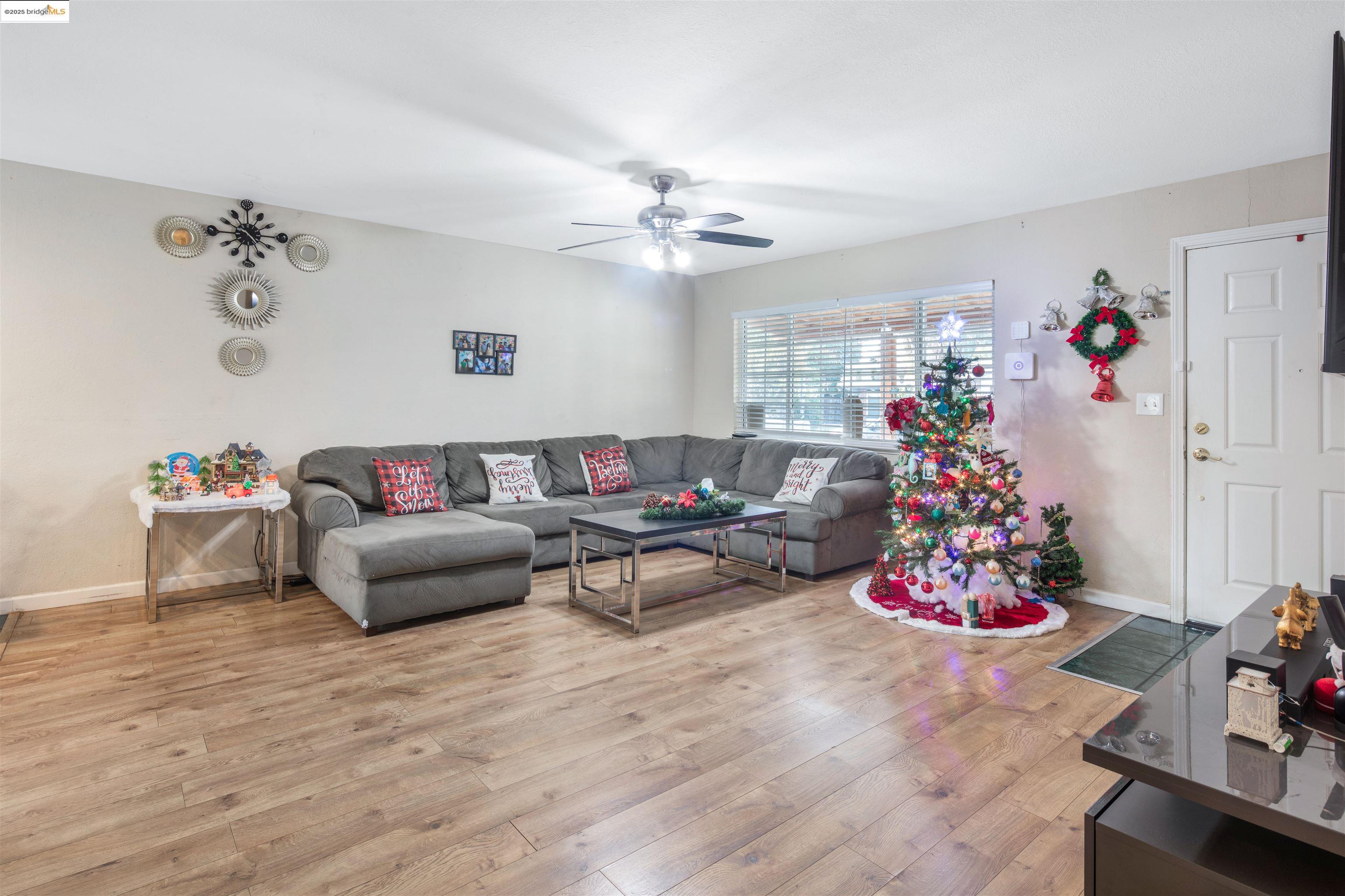 Detail Gallery Image 14 of 45 For 83 Asbury Way, Pittsburg,  CA 94565 - 3 Beds | 2 Baths