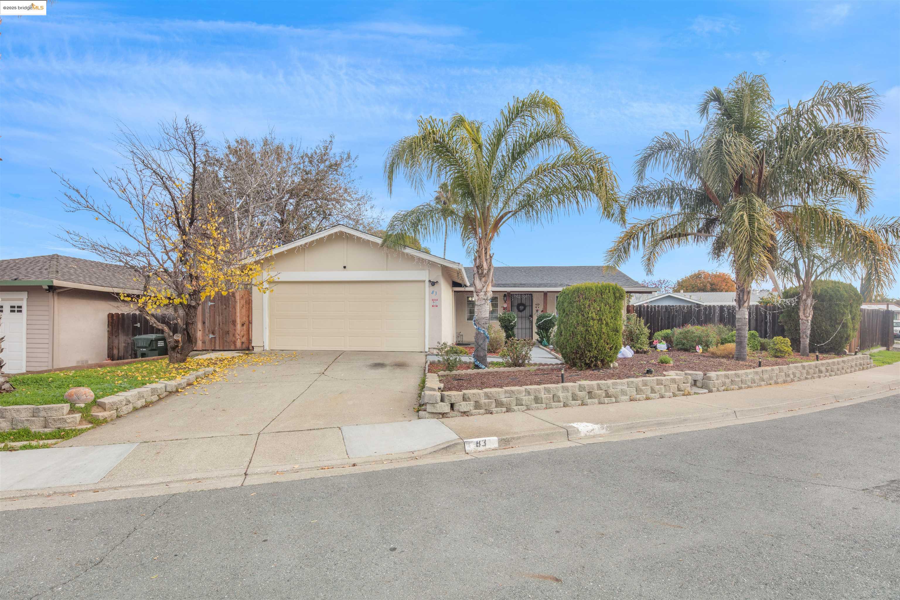 Detail Gallery Image 4 of 45 For 83 Asbury Way, Pittsburg,  CA 94565 - 3 Beds | 2 Baths