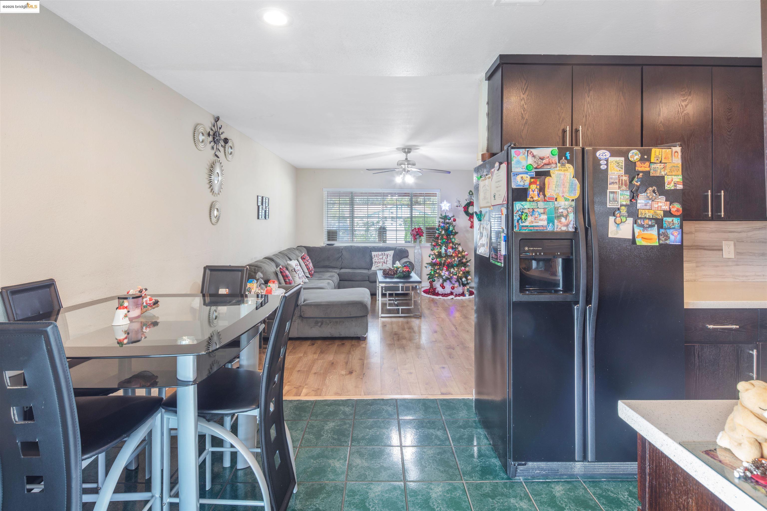 Detail Gallery Image 6 of 45 For 83 Asbury Way, Pittsburg,  CA 94565 - 3 Beds | 2 Baths