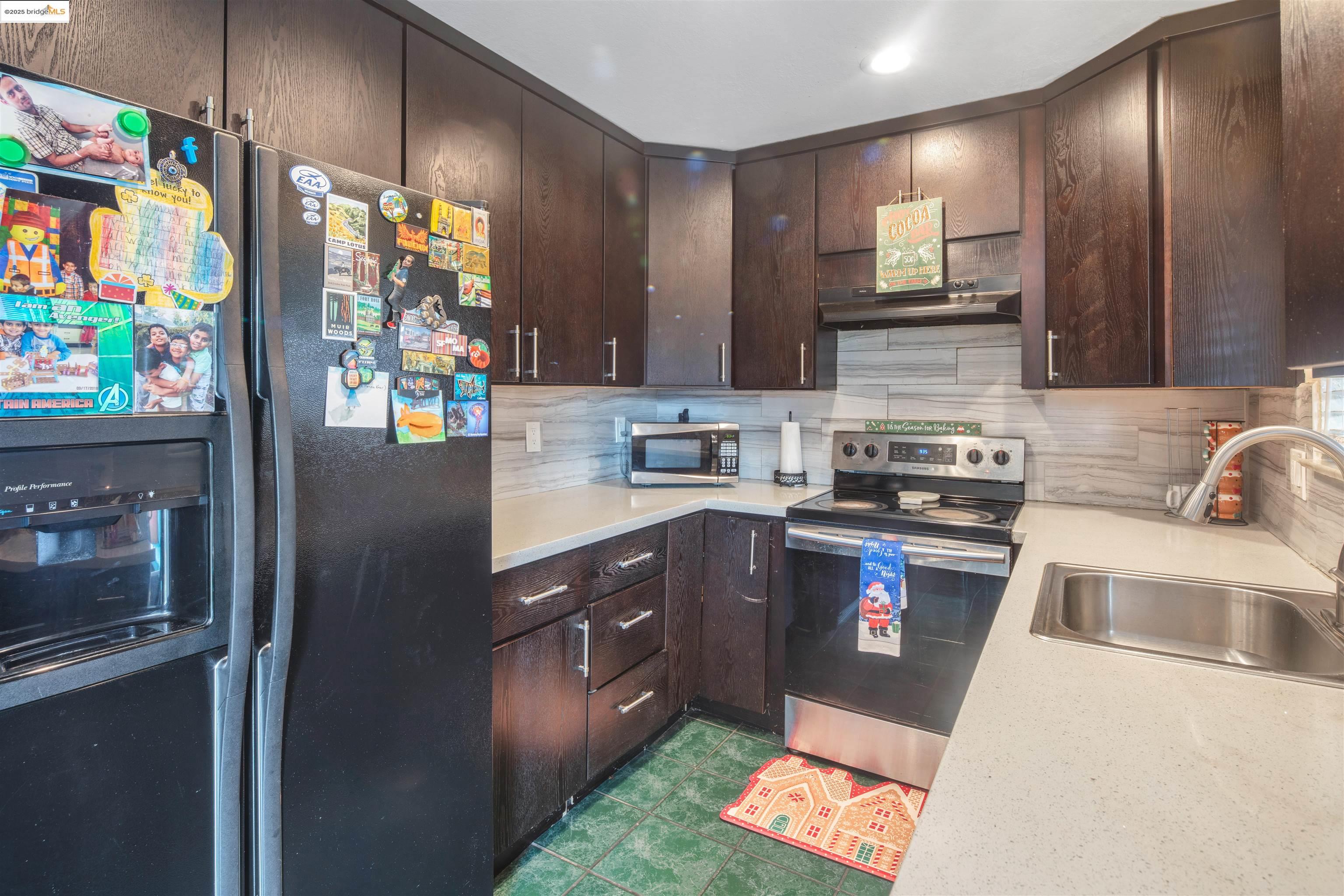 Detail Gallery Image 10 of 45 For 83 Asbury Way, Pittsburg,  CA 94565 - 3 Beds | 2 Baths