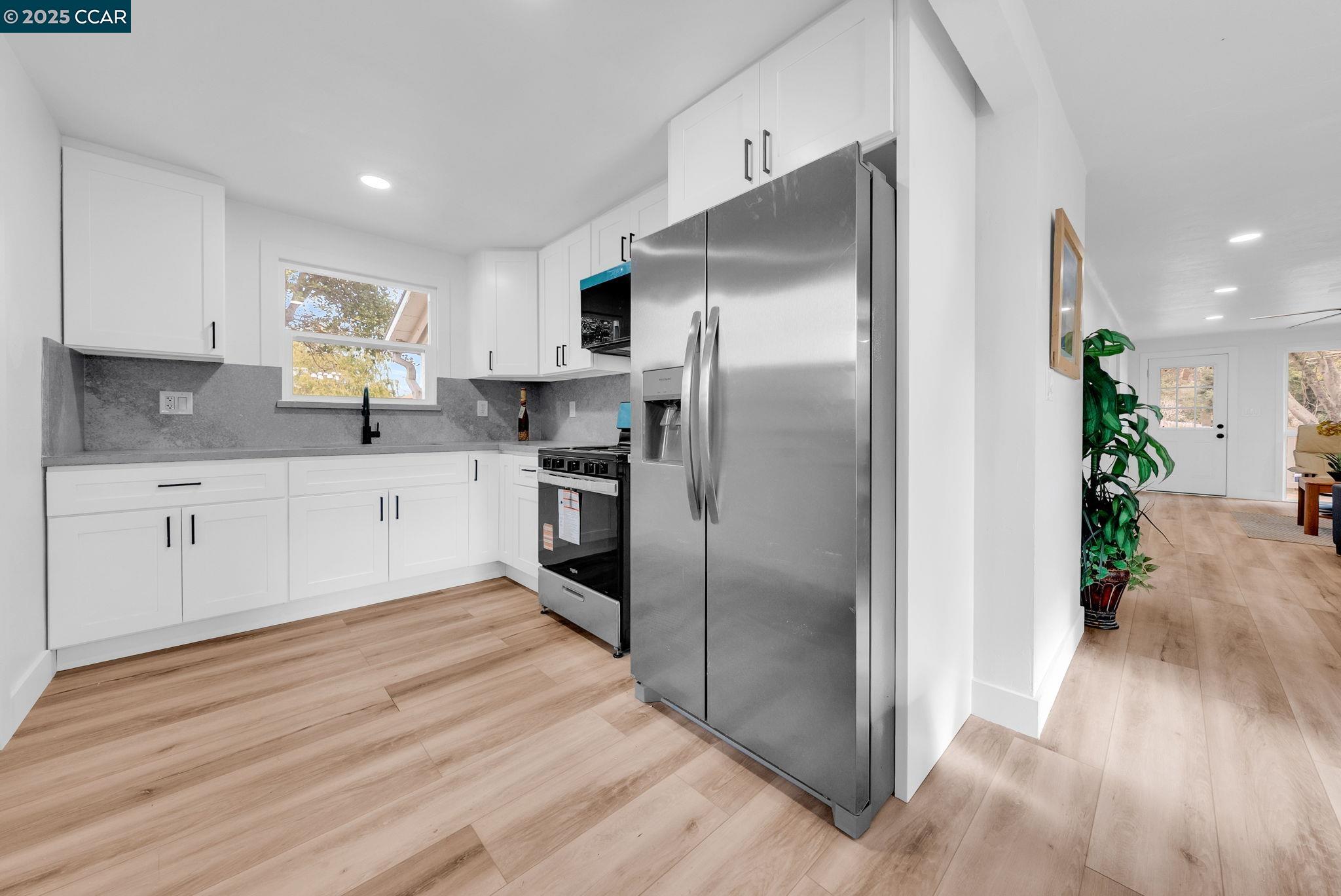 Detail Gallery Image 14 of 53 For 2699 Vale Rd, San Pablo,  CA 94806 - 3 Beds | 2 Baths