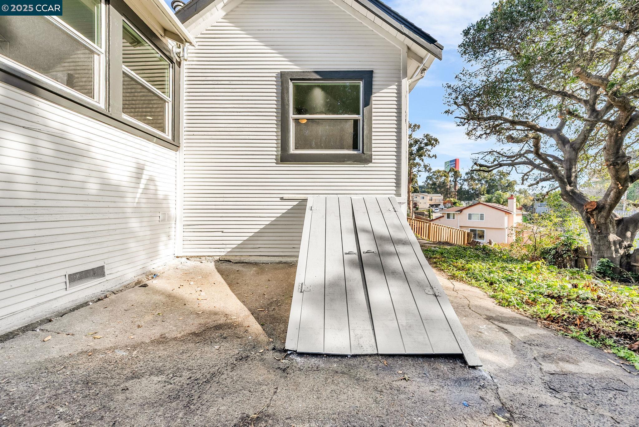 Detail Gallery Image 45 of 53 For 2699 Vale Rd, San Pablo,  CA 94806 - 3 Beds | 2 Baths