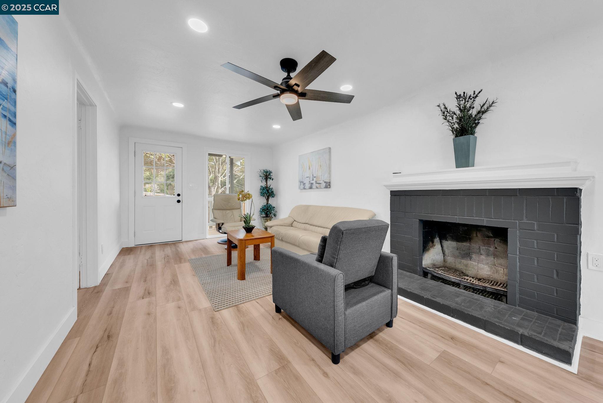 Detail Gallery Image 7 of 53 For 2699 Vale Rd, San Pablo,  CA 94806 - 3 Beds | 2 Baths