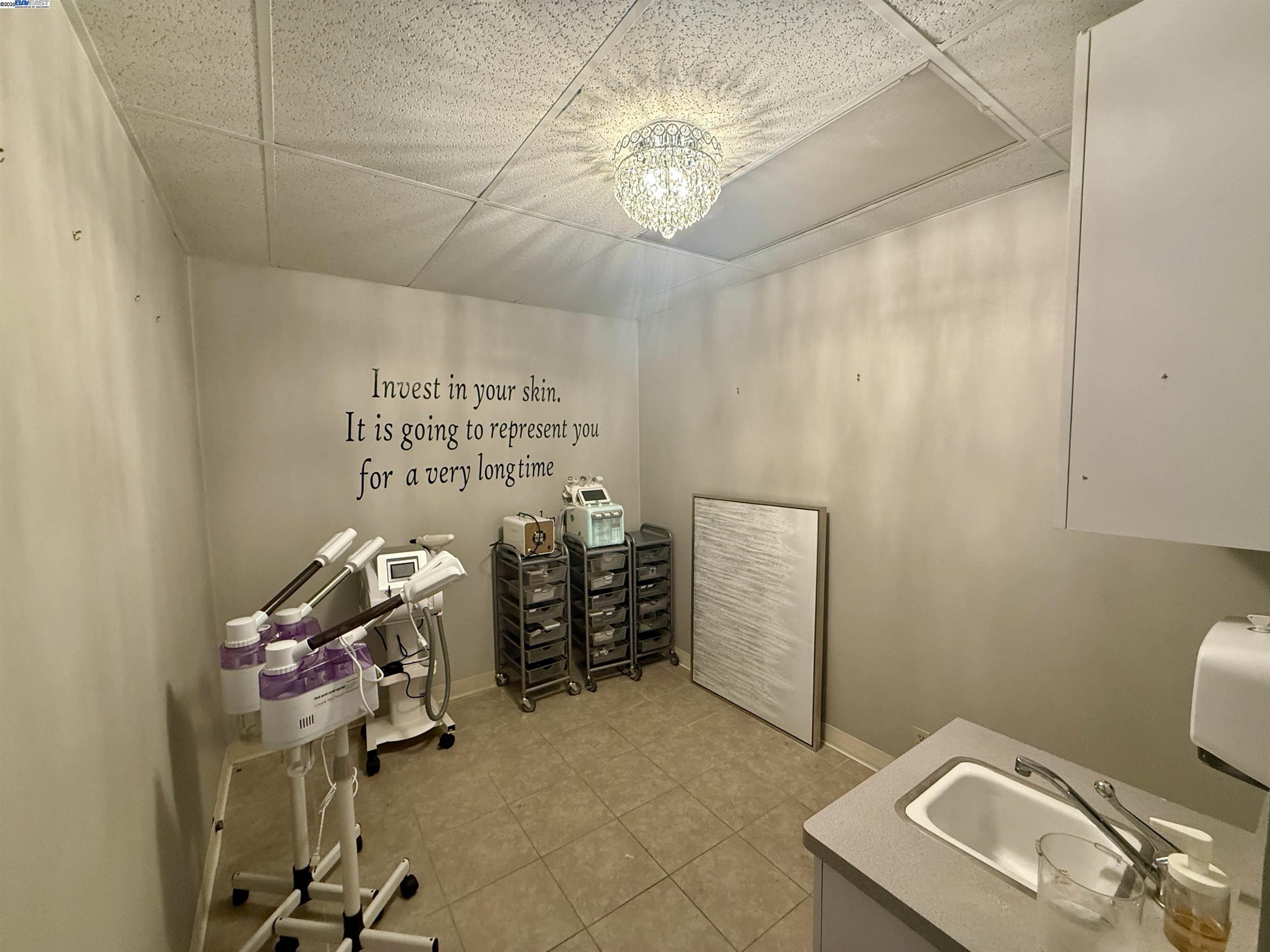 Detail Gallery Image 12 of 25 For 2545 East Ave, Livermore,  CA 94550-4736 - – Beds | – Baths