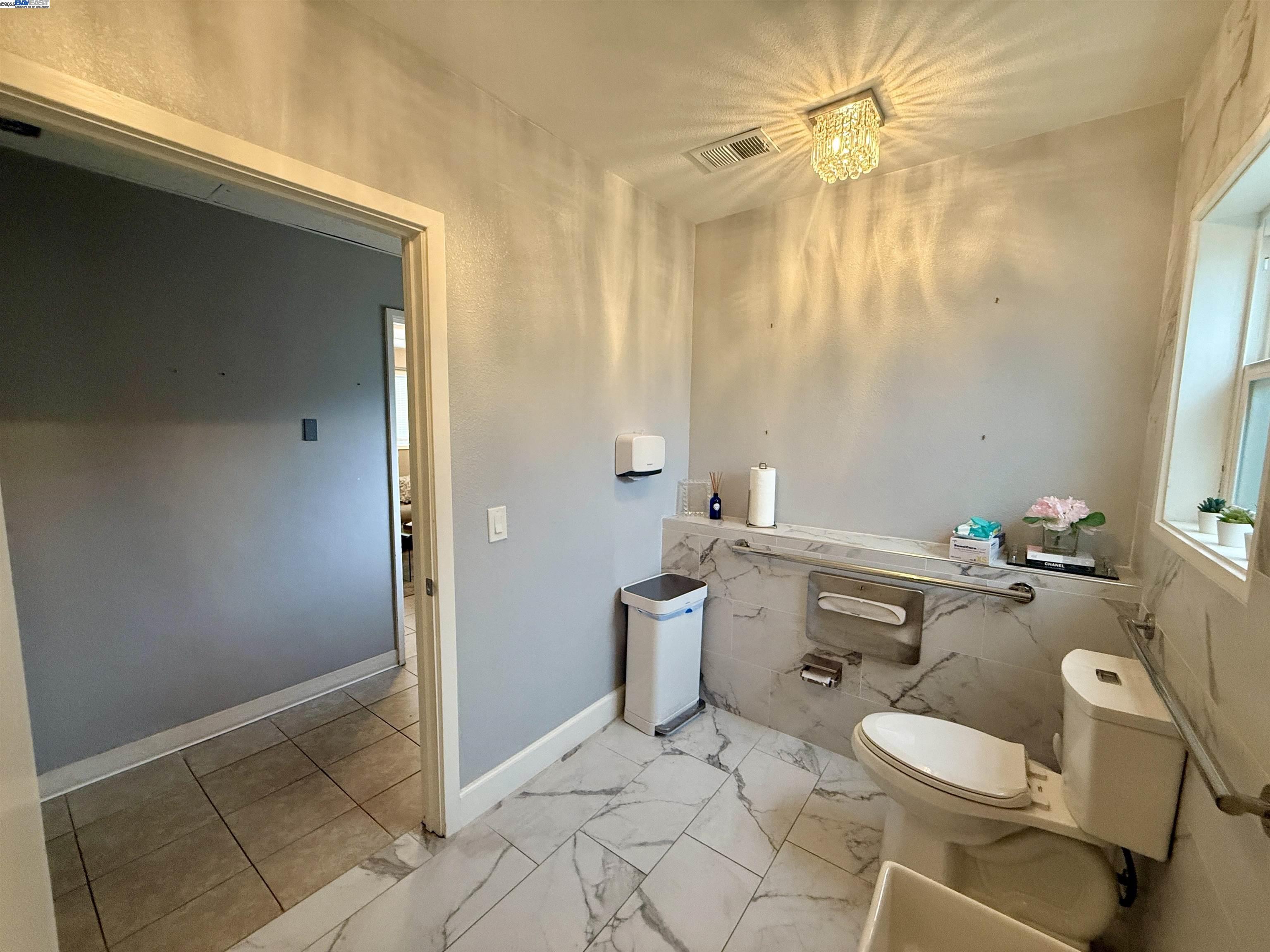 Detail Gallery Image 19 of 25 For 2545 East Ave, Livermore,  CA 94550-4736 - – Beds | – Baths