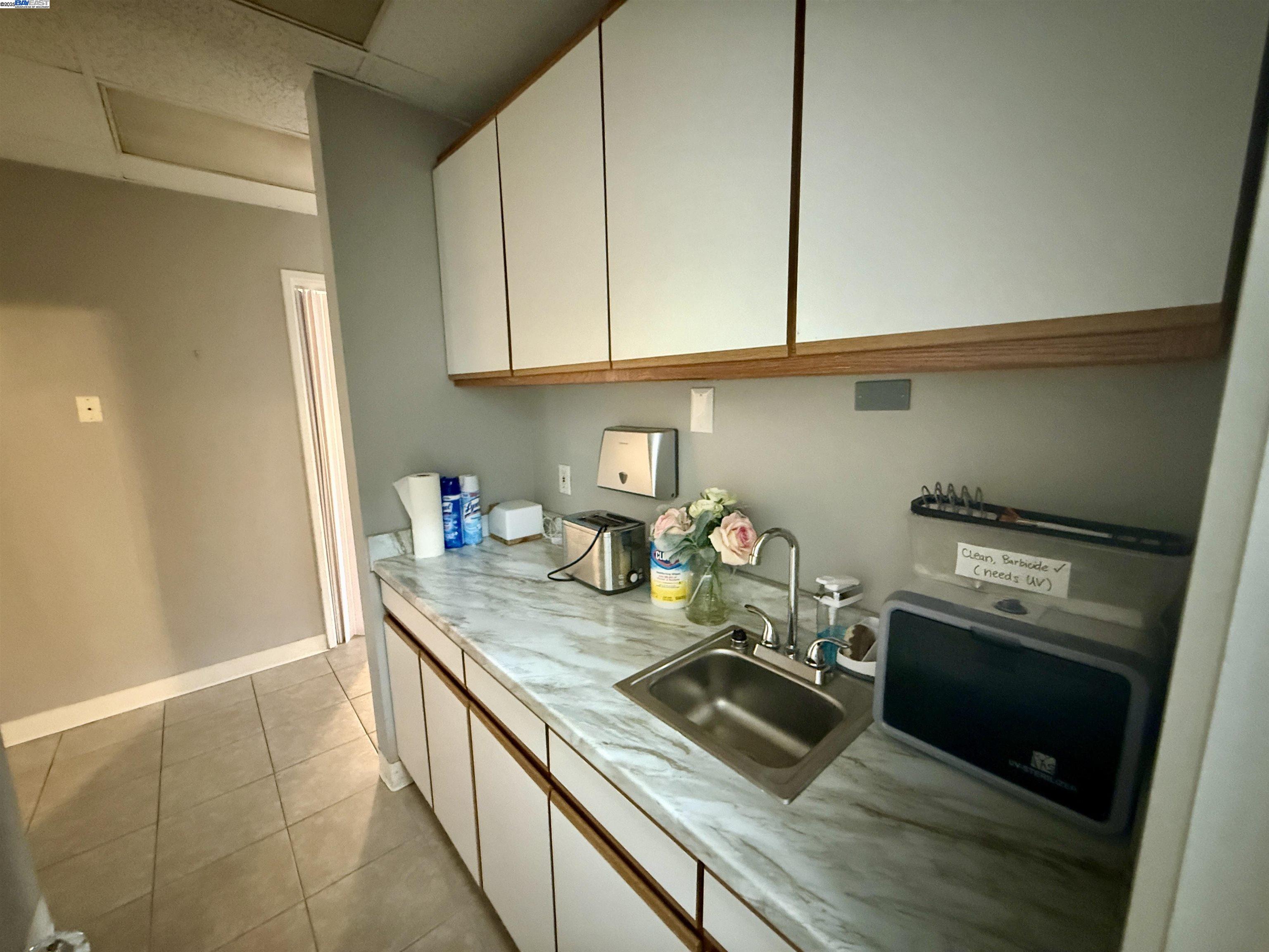 Detail Gallery Image 21 of 25 For 2545 East Ave, Livermore,  CA 94550-4736 - – Beds | – Baths