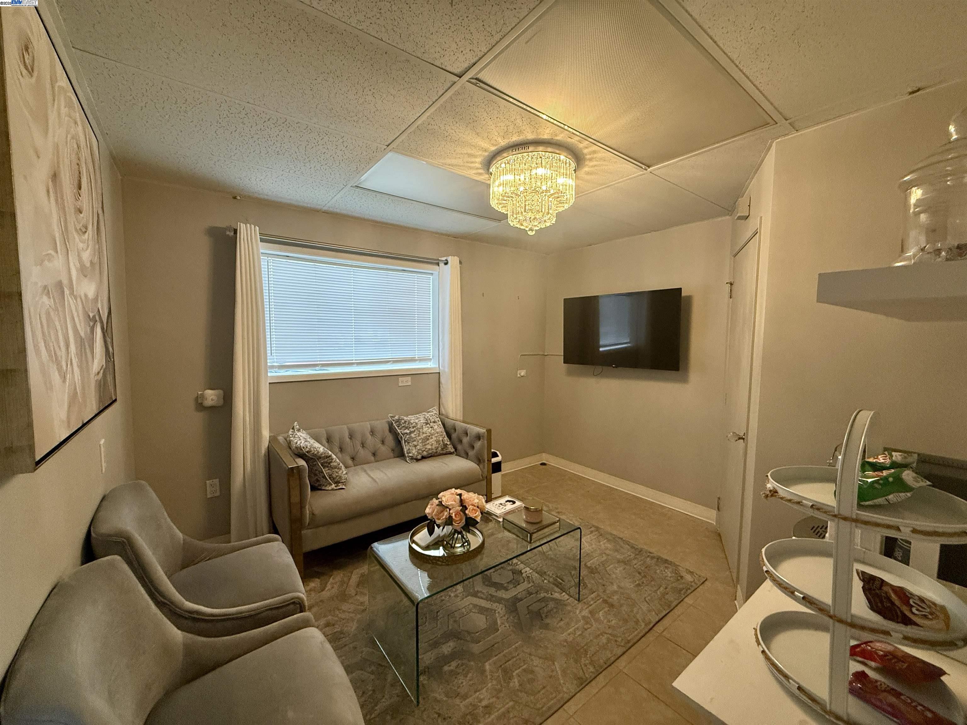 Detail Gallery Image 8 of 25 For 2545 East Ave, Livermore,  CA 94550-4736 - – Beds | – Baths