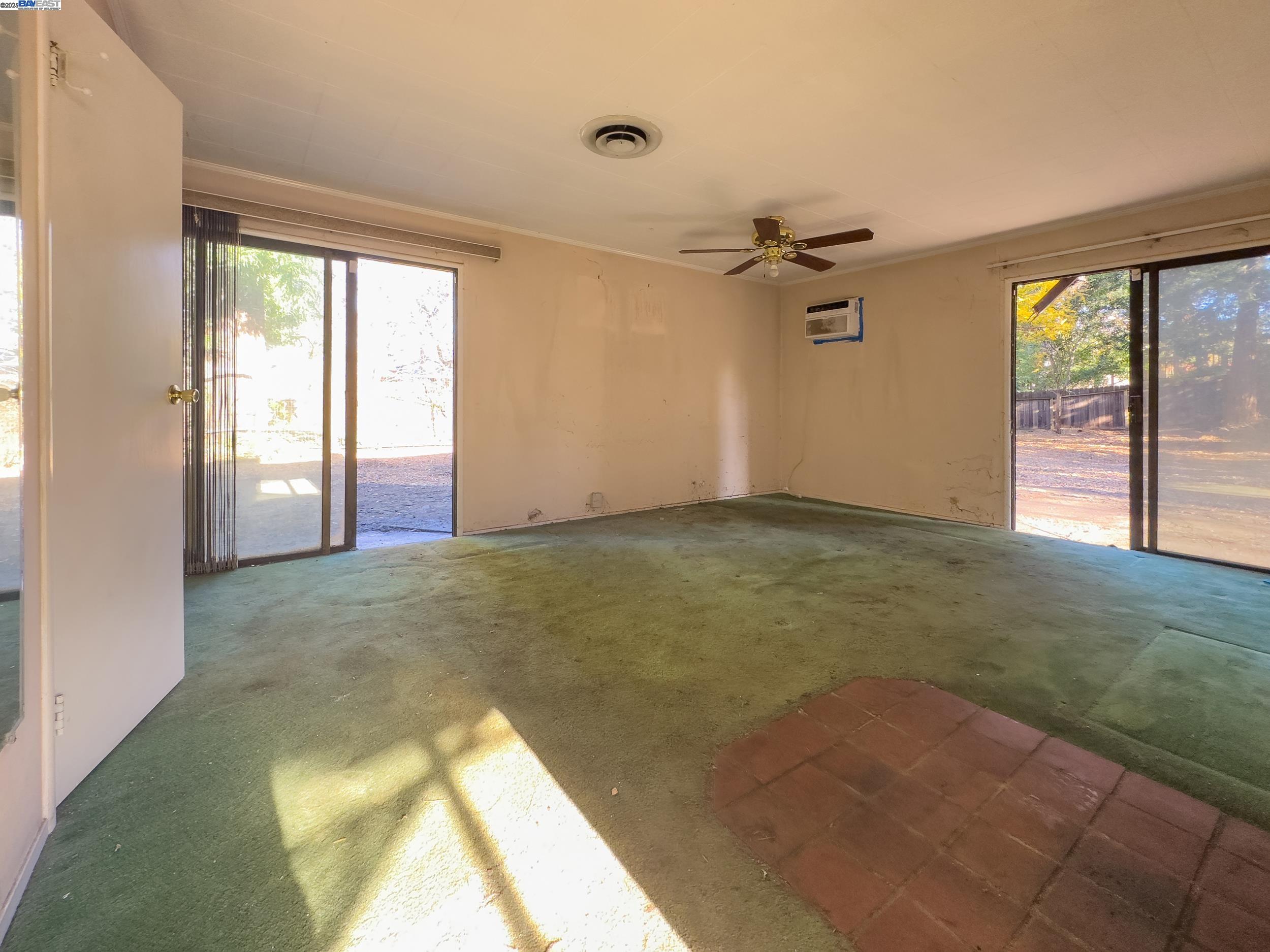 Detail Gallery Image 13 of 21 For 1770 Pleasant Hill Rd, Pleasant Hill,  CA 94523 - 2 Beds | 2 Baths