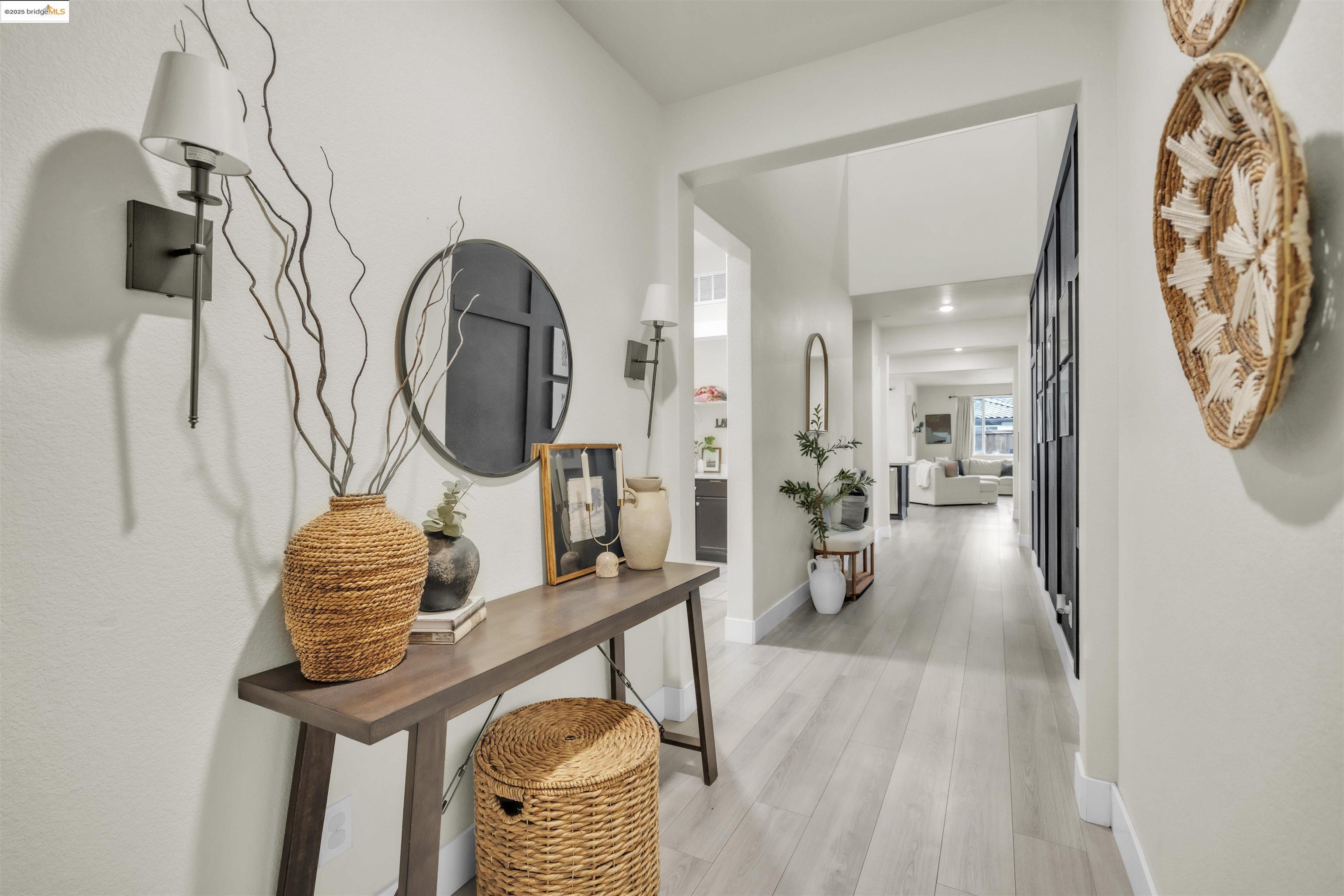 Detail Gallery Image 8 of 19 For 16977 Bach Dr, Lathrop,  CA 95330 - 3 Beds | 3 Baths