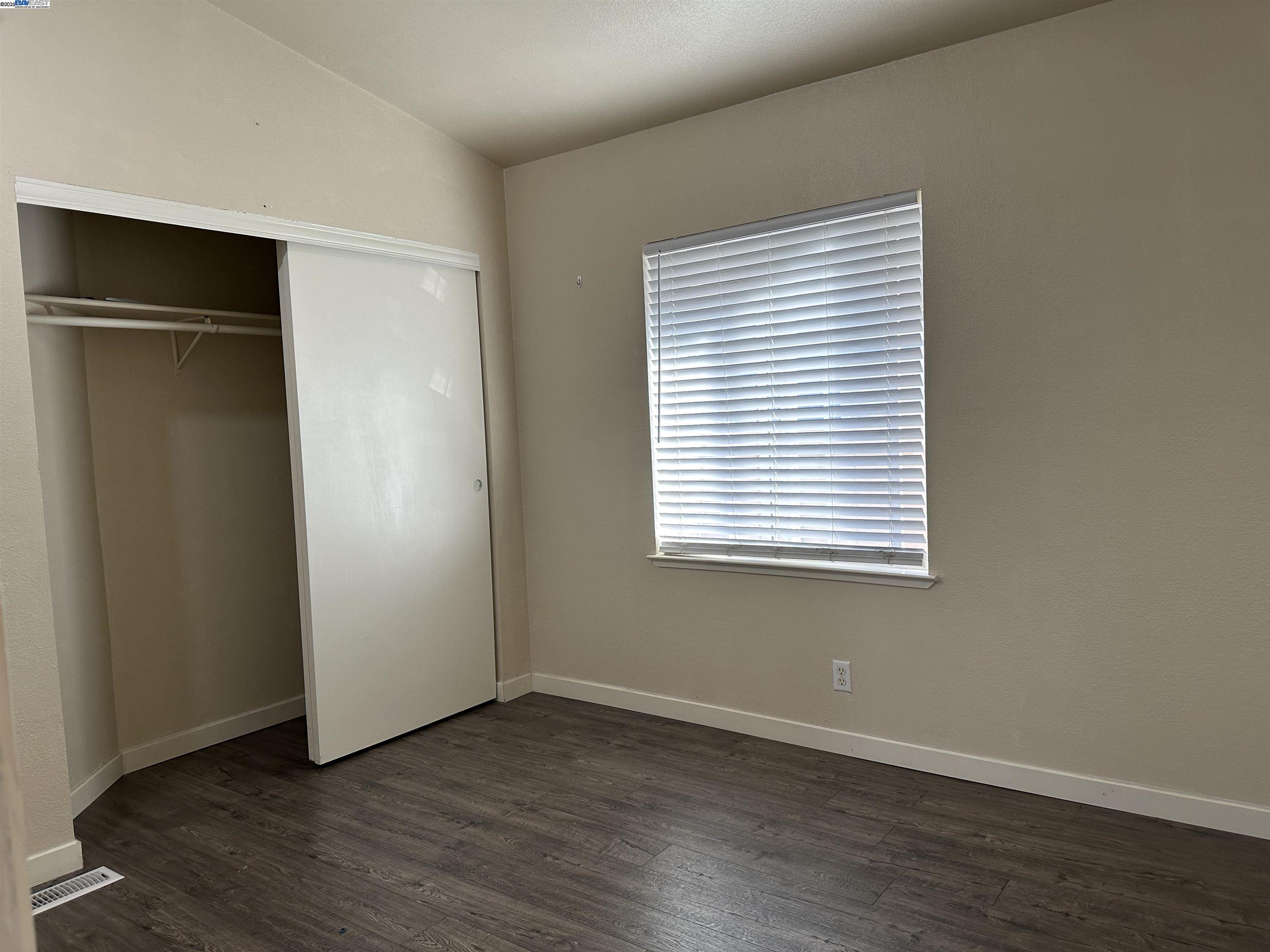 Detail Gallery Image 15 of 27 For 294 Winnipeg Ter, Fremont,  CA 94538 - 3 Beds | 2 Baths