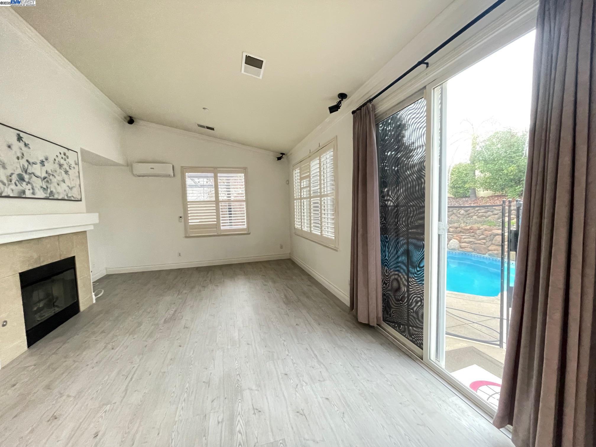 Detail Gallery Image 4 of 27 For 2894 Lenzie Ct, Brentwood,  CA 94513 - 4 Beds | 3 Baths