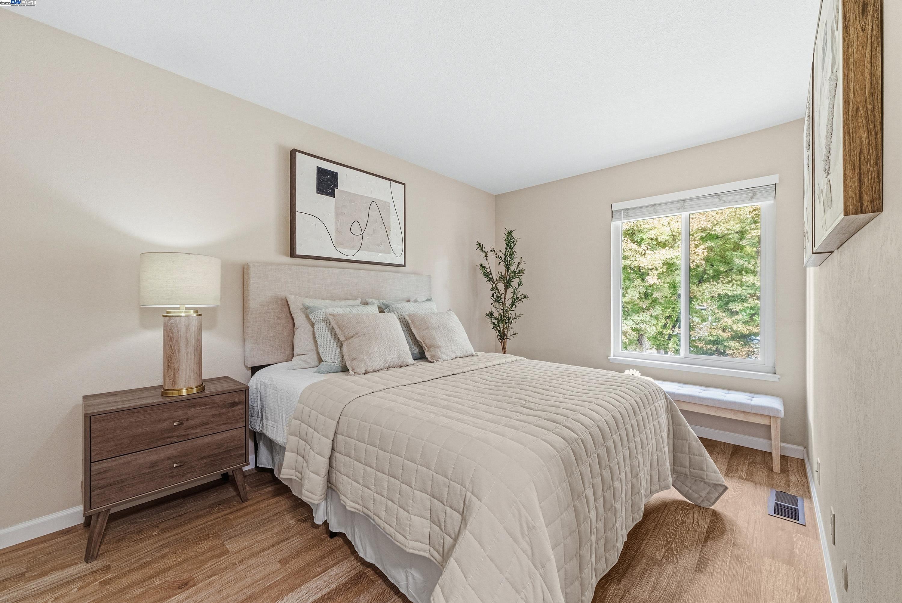 Detail Gallery Image 24 of 33 For 4436 Del Valle Pkwy, Pleasanton,  CA 94566 - 3 Beds | 1/1 Baths